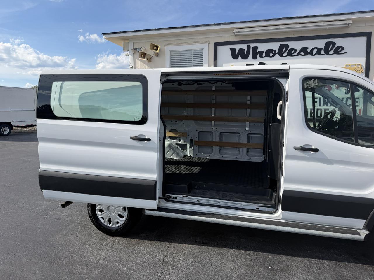 Ford Transit Cargo Van T-250 130" Low Rf 9070 GVWR RWD 2025