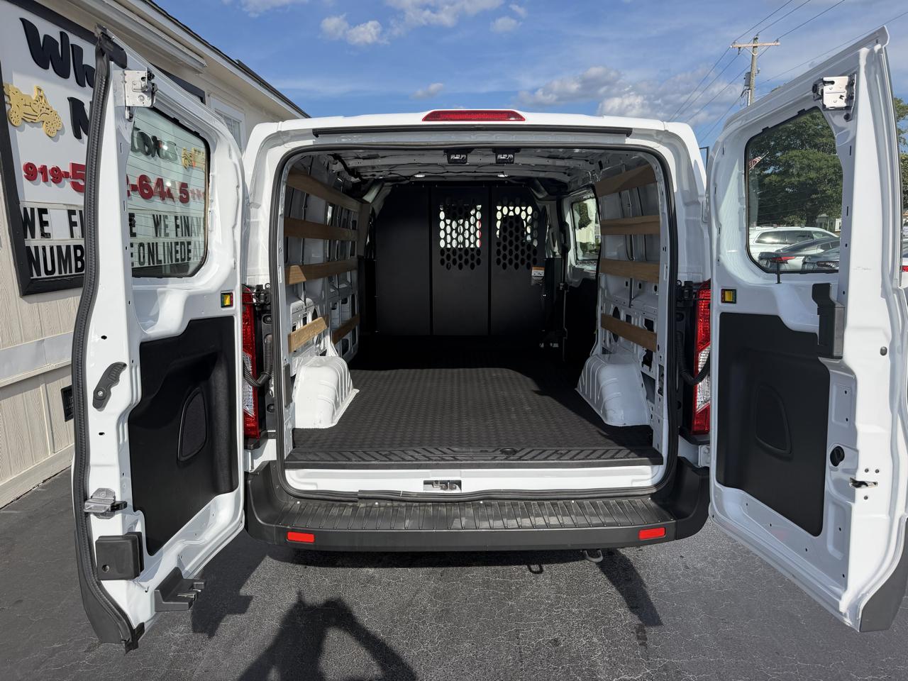 Ford Transit Cargo Van T-250 130" Low Rf 9070 GVWR RWD 2025