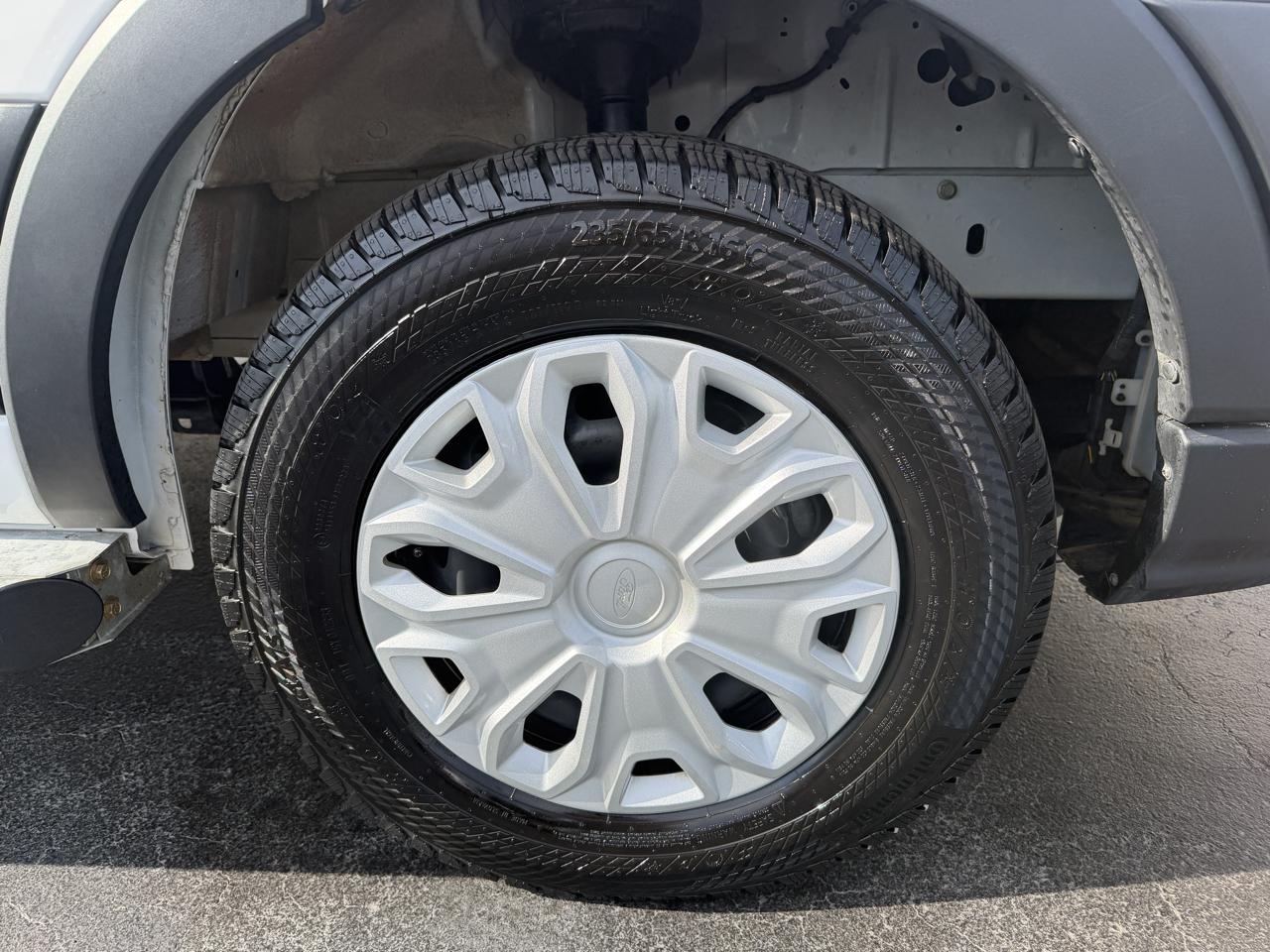 Ford Transit Cargo Van T-250 130" Low Rf 9070 GVWR RWD 2025