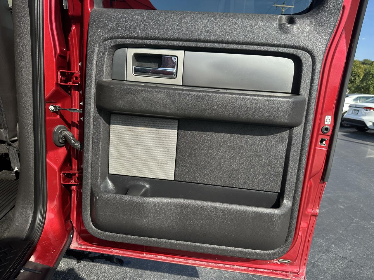 Ford F-150 4WD SuperCrew 145" King Ranch 2013