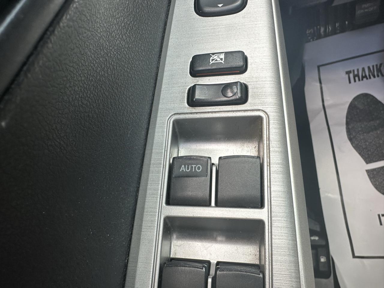 Toyota Camry 4dr Sdn I4 Auto SE Sport Limited Edition (Natl) 2012