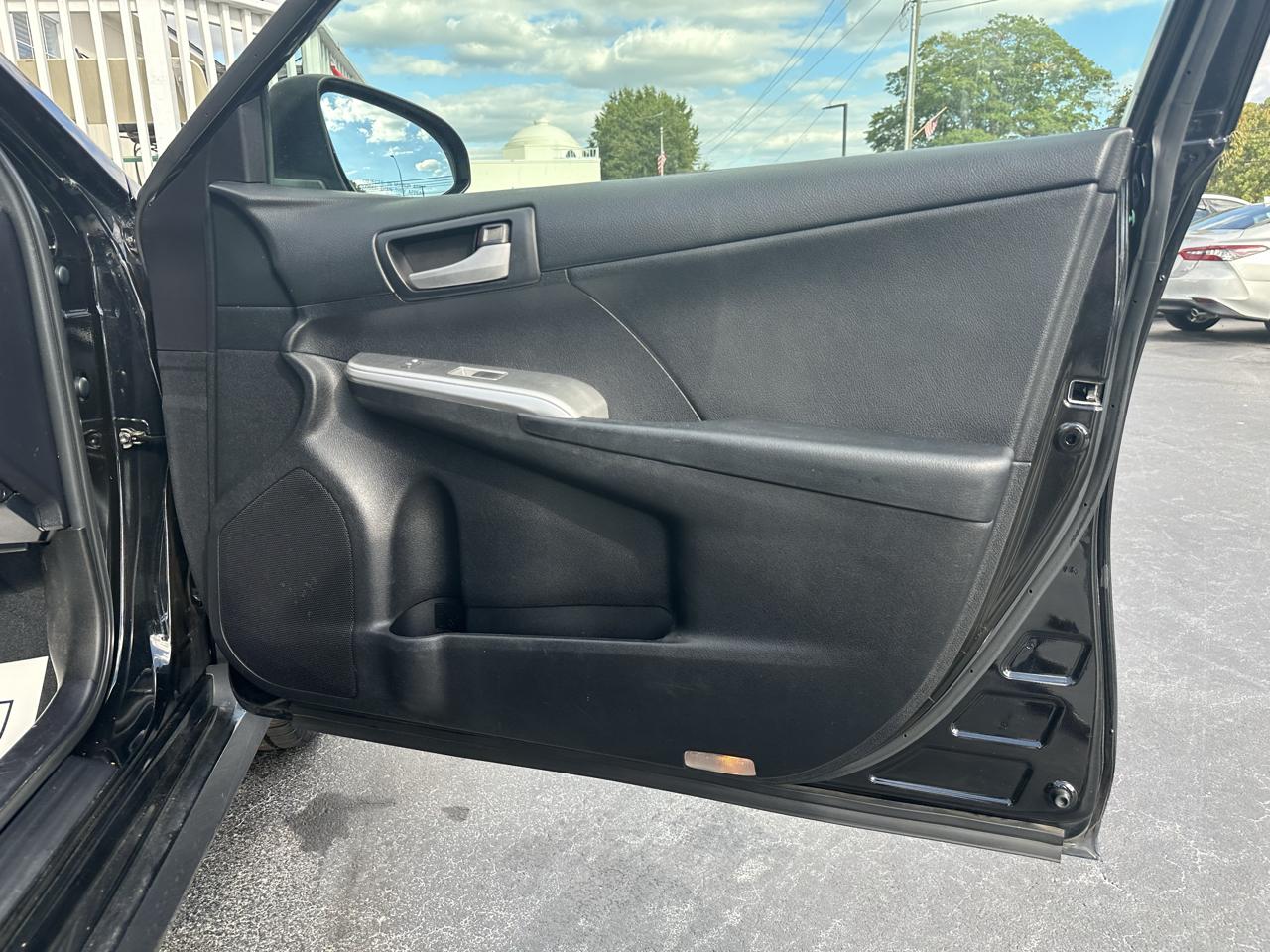 Toyota Camry 4dr Sdn I4 Auto SE Sport Limited Edition (Natl) 2012
