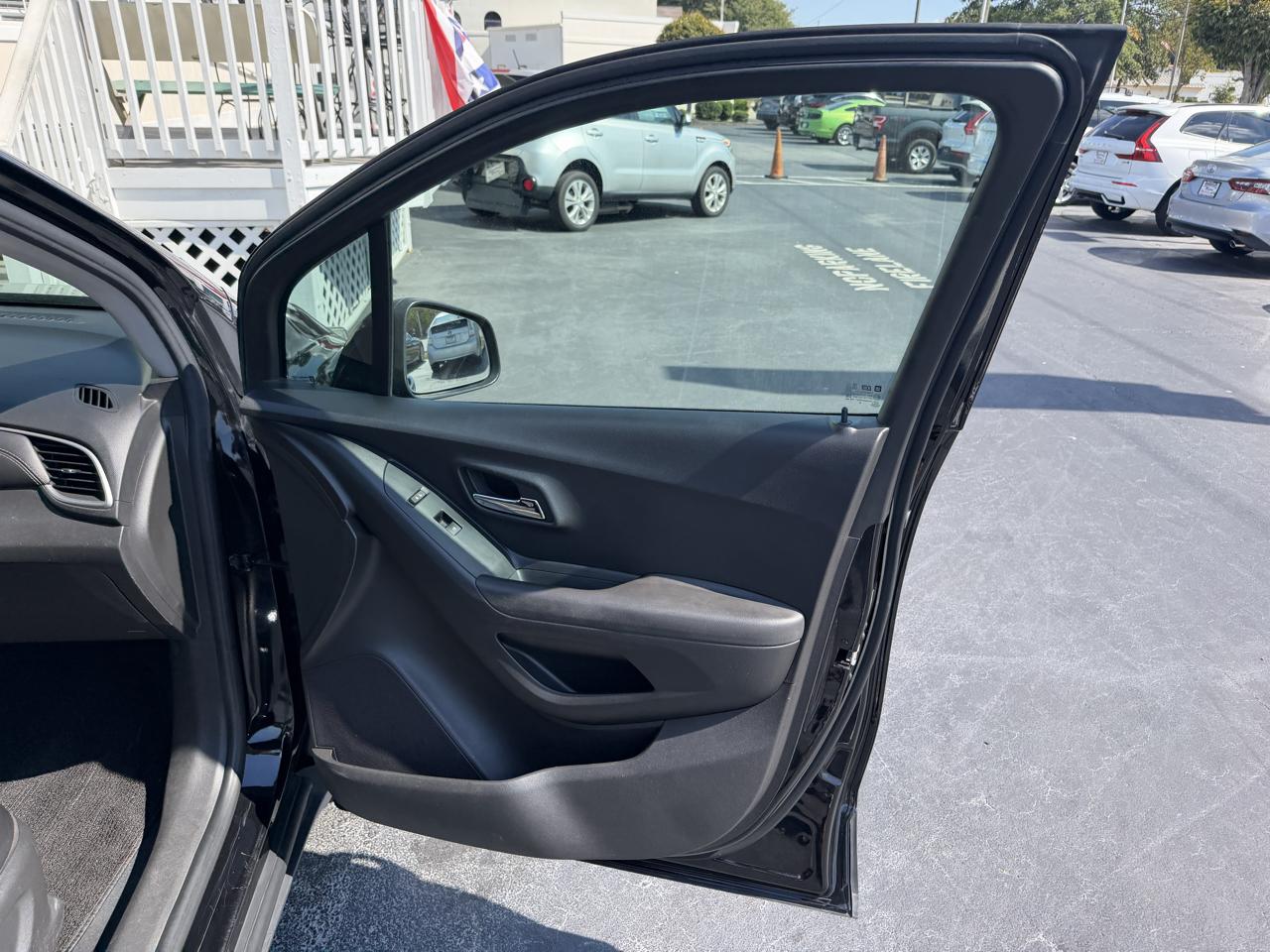 Chevrolet Trax FWD 4dr LT 2019