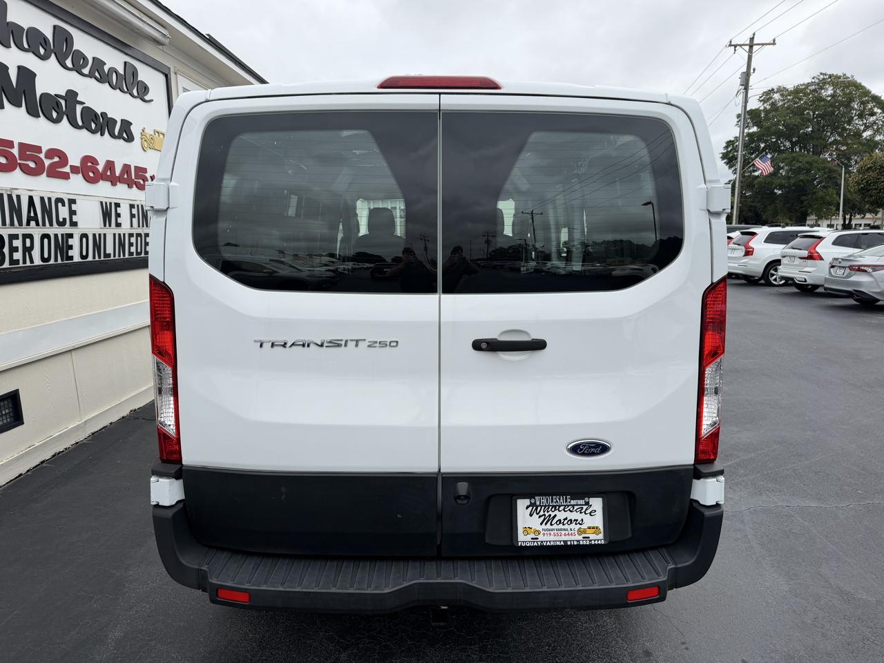 Ford Transit Cargo Van T-250 130" Low Rf 9070 GVWR RWD 2022