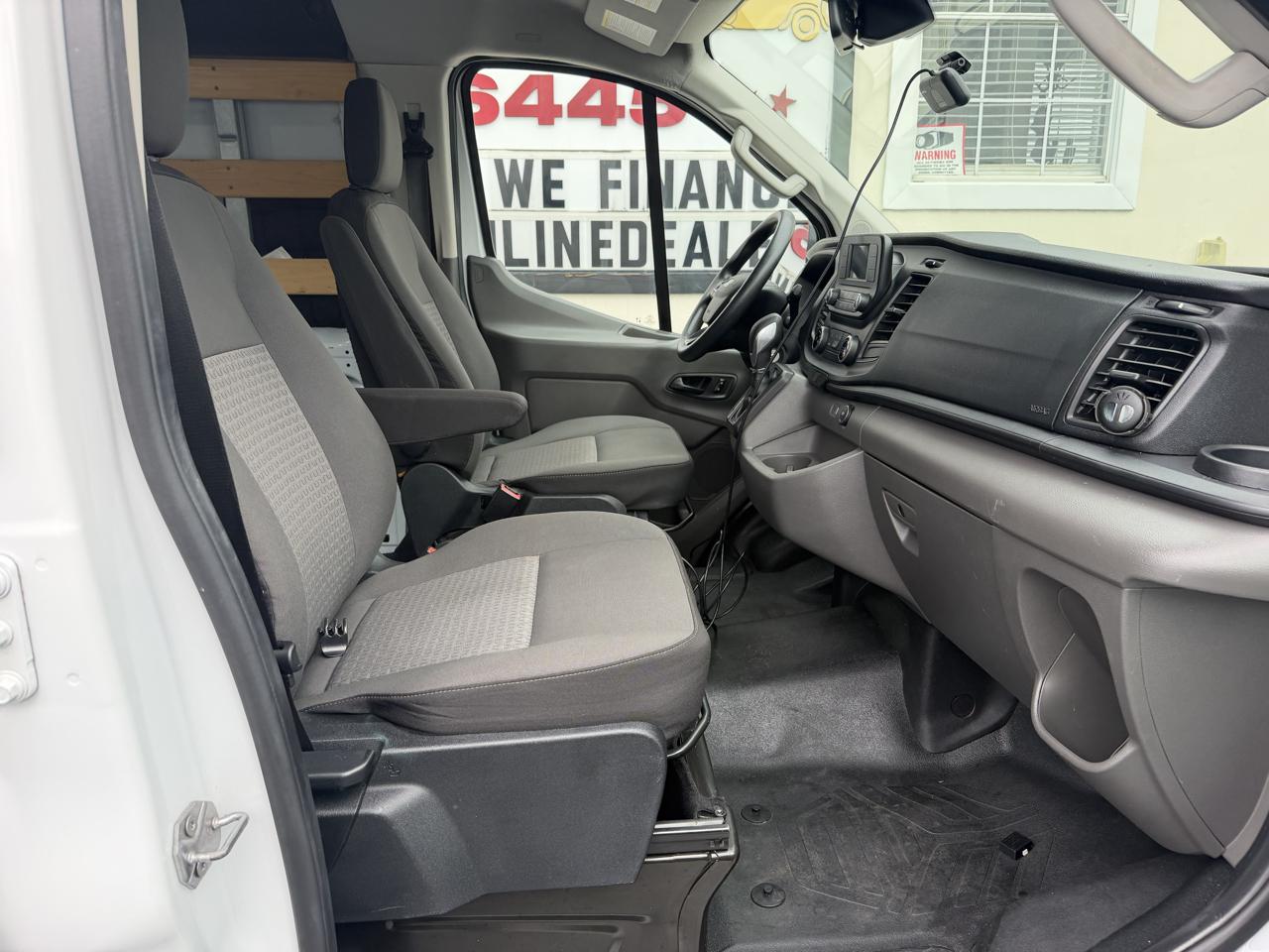 Ford Transit Cargo Van T-250 130" Low Rf 9070 GVWR RWD 2022