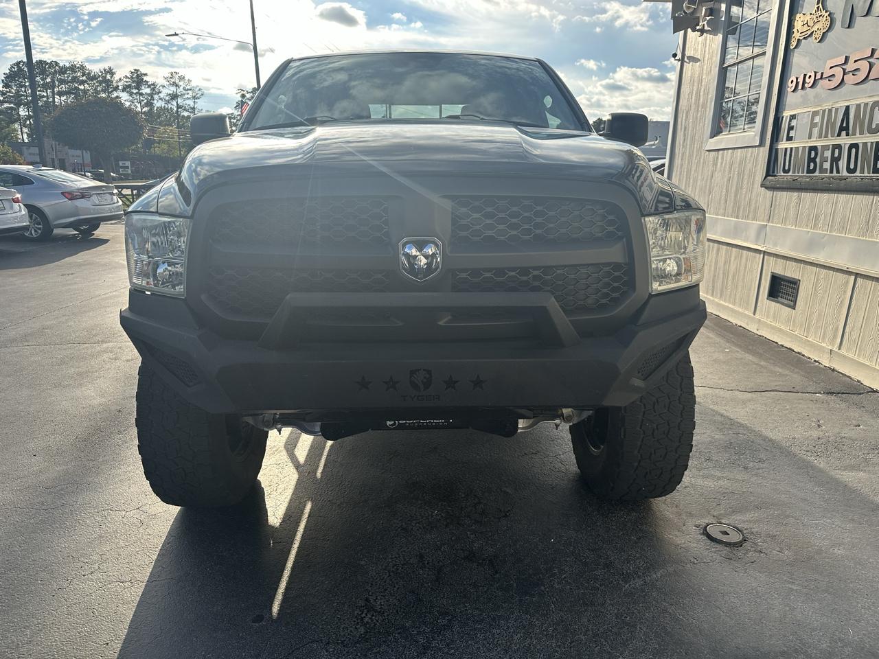 RAM 1500 4WD Quad Cab 140.5" Big Horn 2016