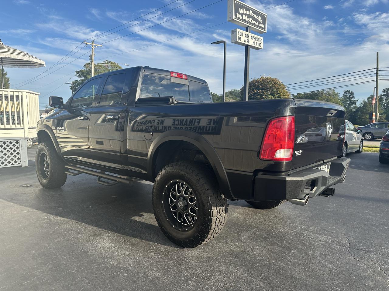 RAM 1500 4WD Quad Cab 140.5" Big Horn 2016
