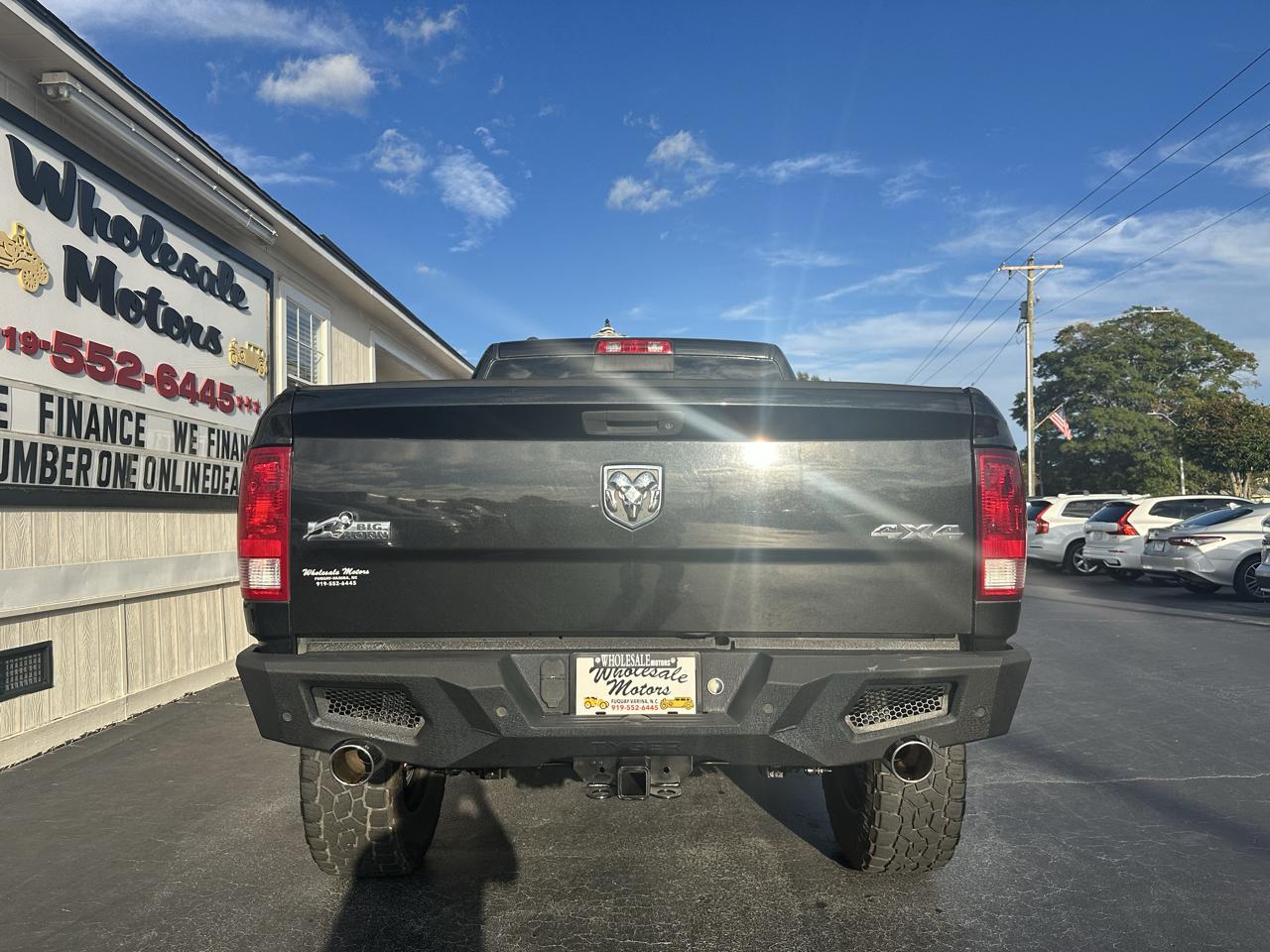 RAM 1500 4WD Quad Cab 140.5" Big Horn 2016