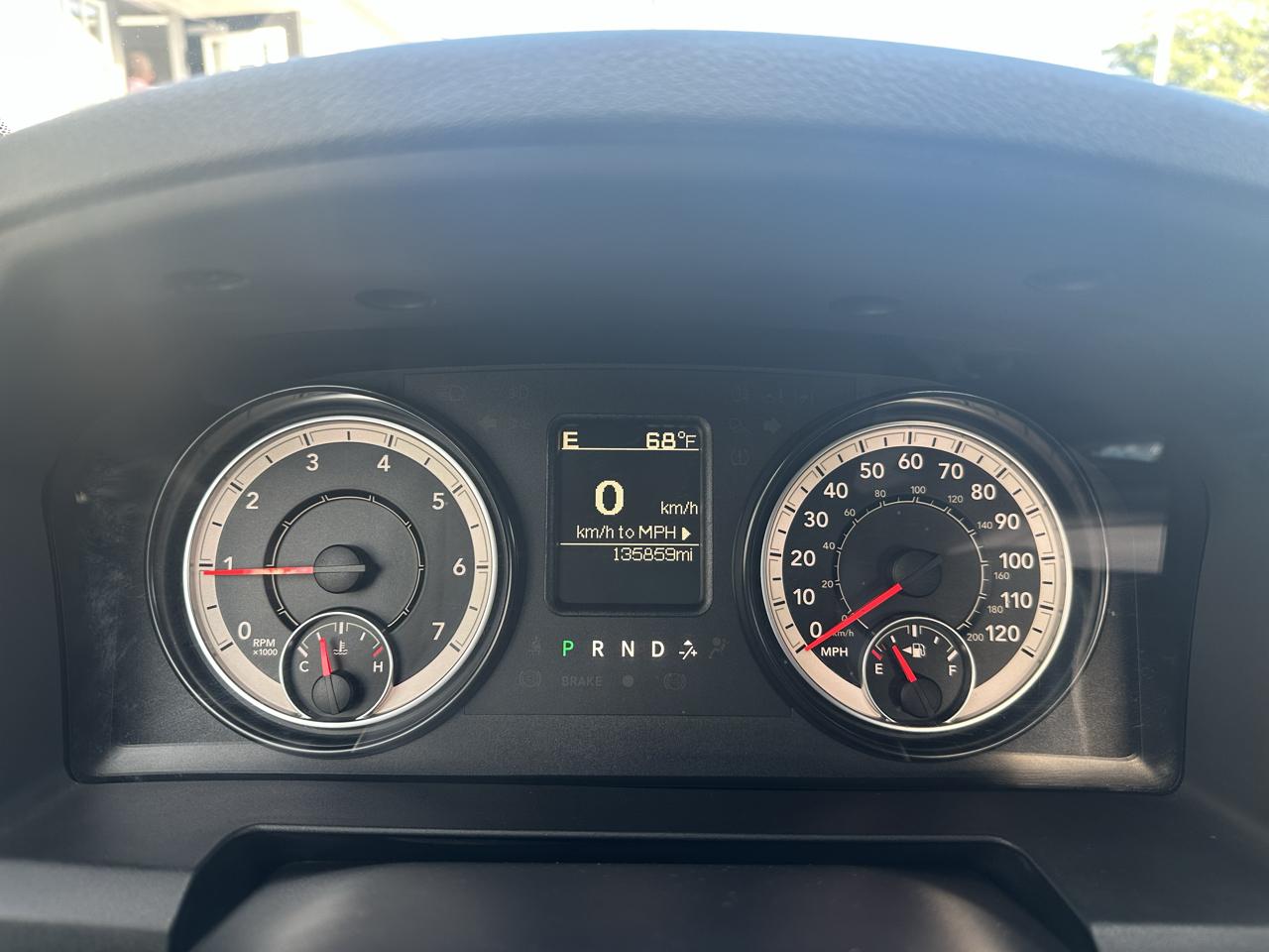 RAM 1500 4WD Quad Cab 140.5" Big Horn 2016