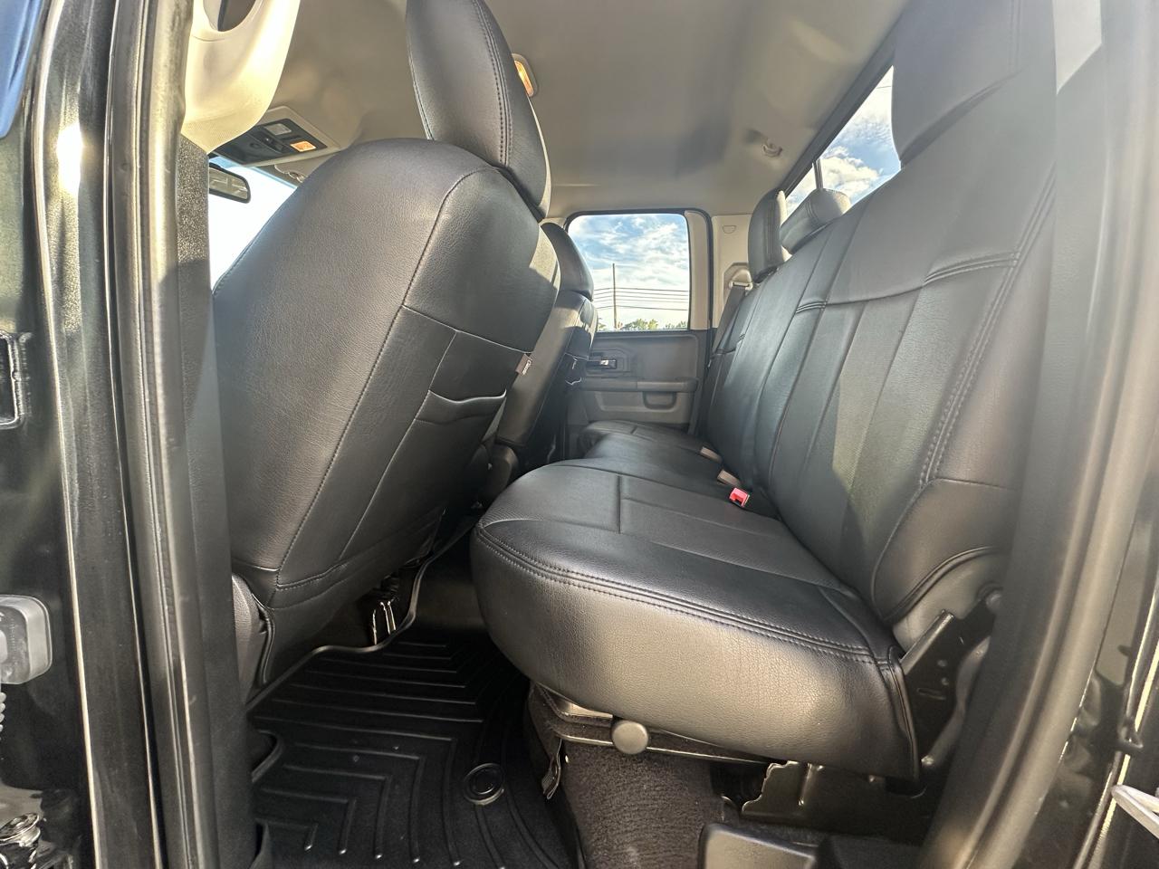 RAM 1500 4WD Quad Cab 140.5" Big Horn 2016