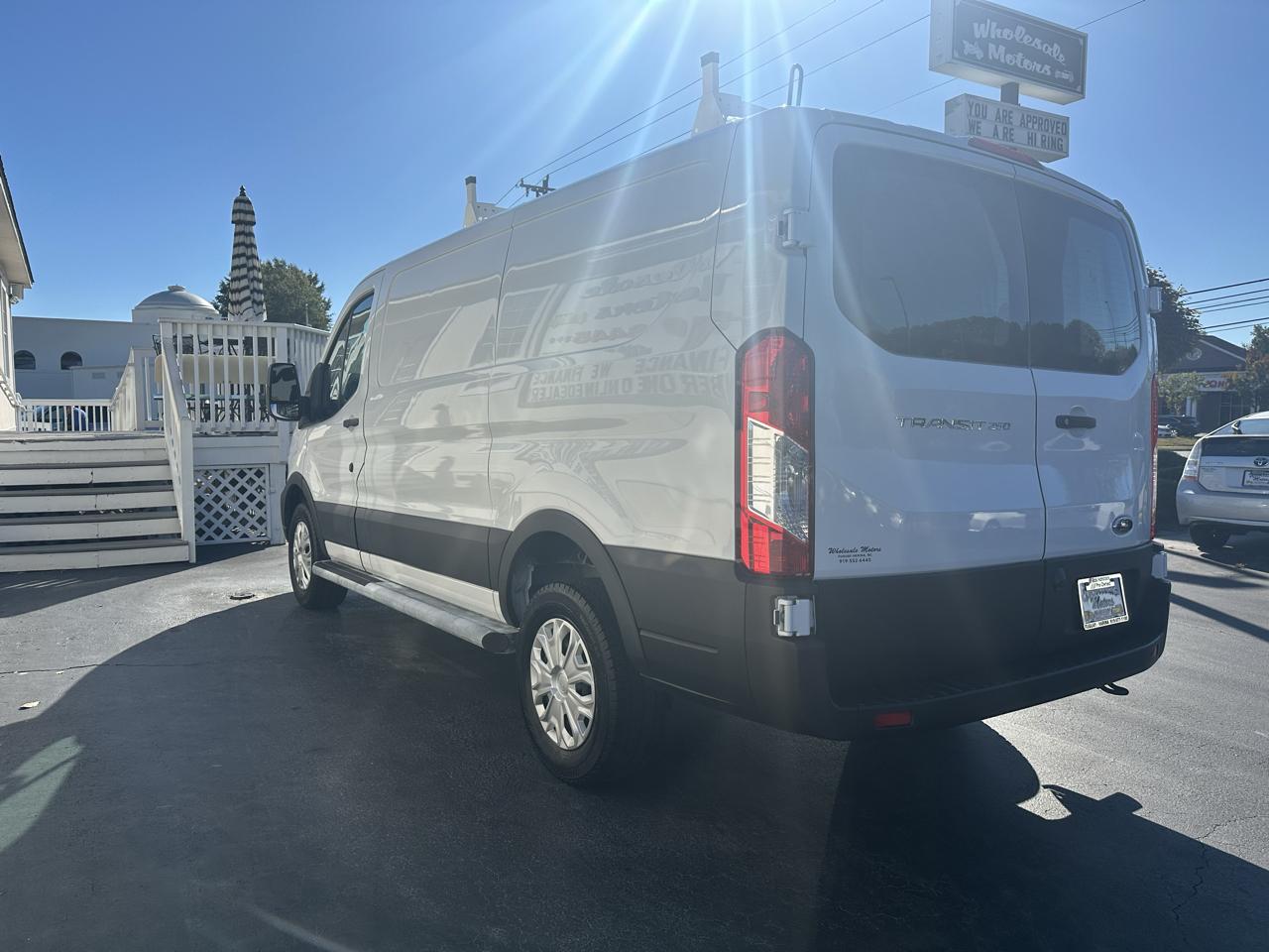 Ford Transit Cargo Van T-250 130" Low Rf 9070 GVWR RWD 2025