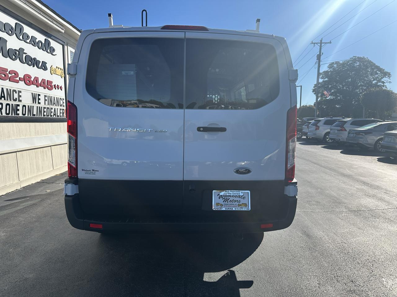 Ford Transit Cargo Van T-250 130" Low Rf 9070 GVWR RWD 2025