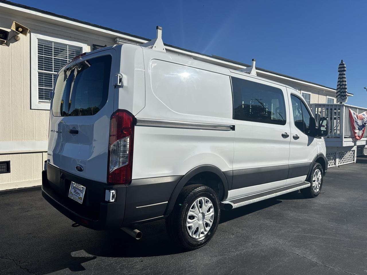 Ford Transit Cargo Van T-250 130" Low Rf 9070 GVWR RWD 2025