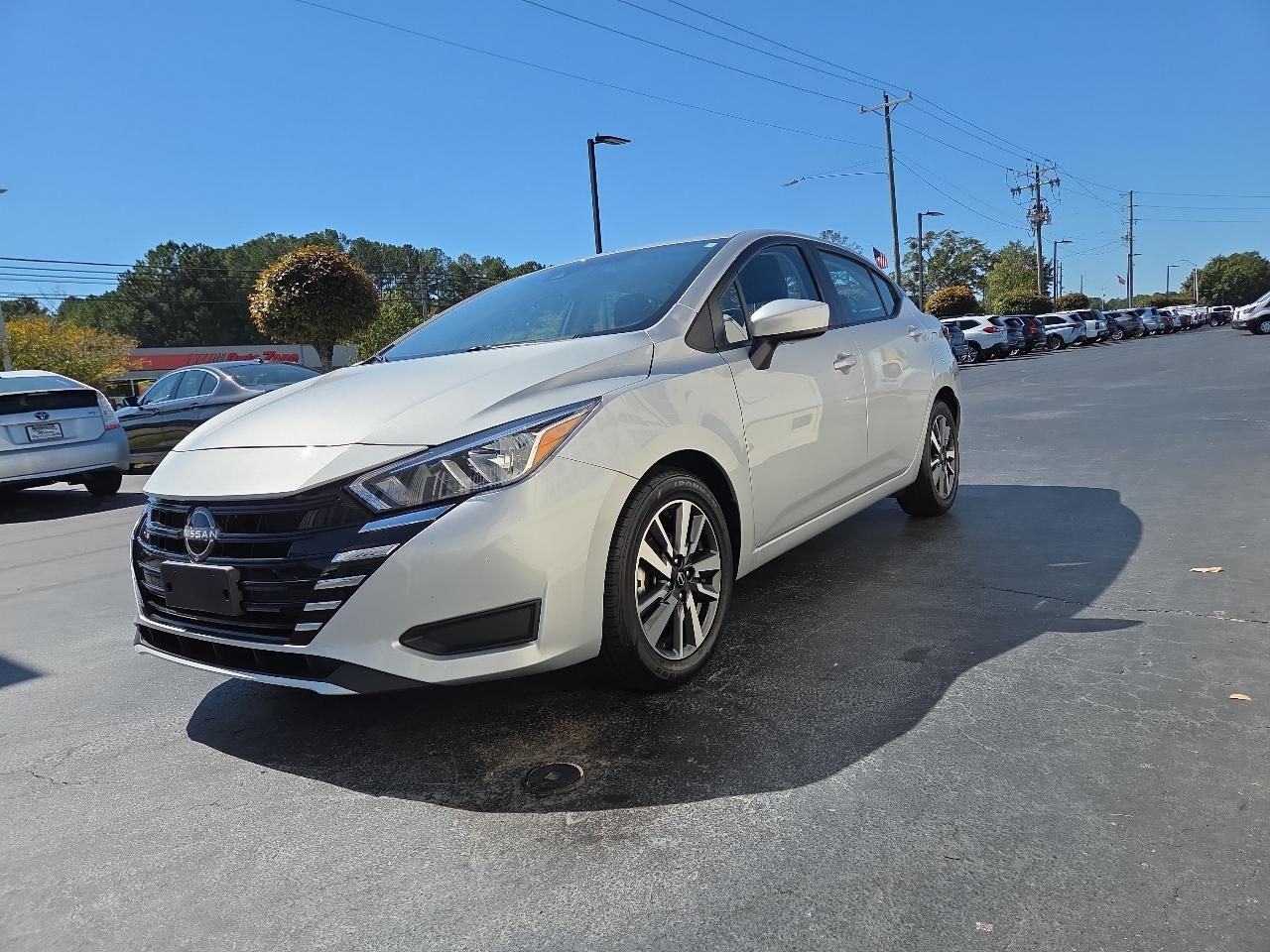 Nissan Versa SV CVT 2024