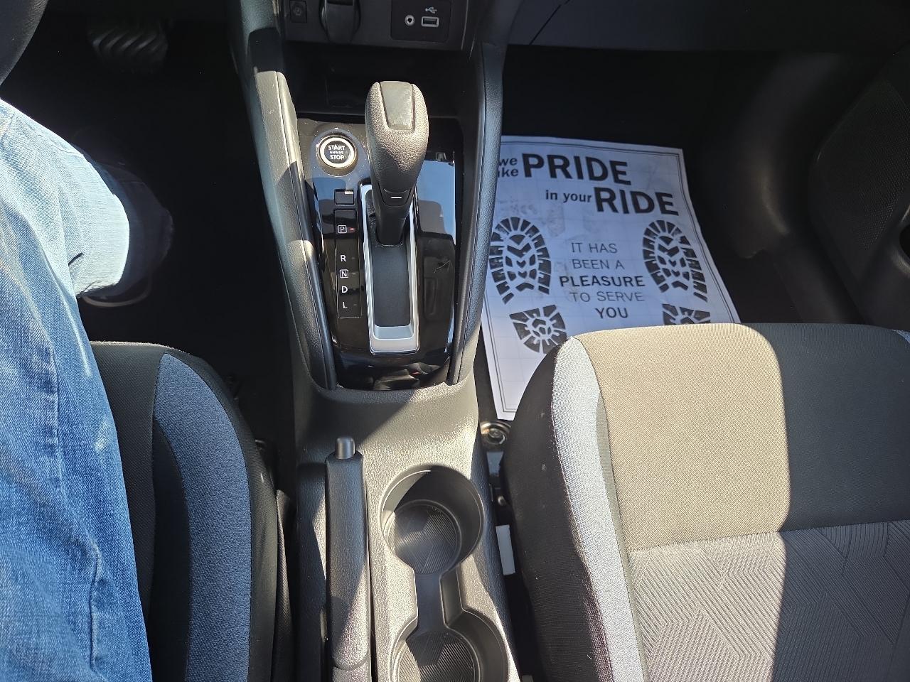 Nissan Versa SV CVT 2024