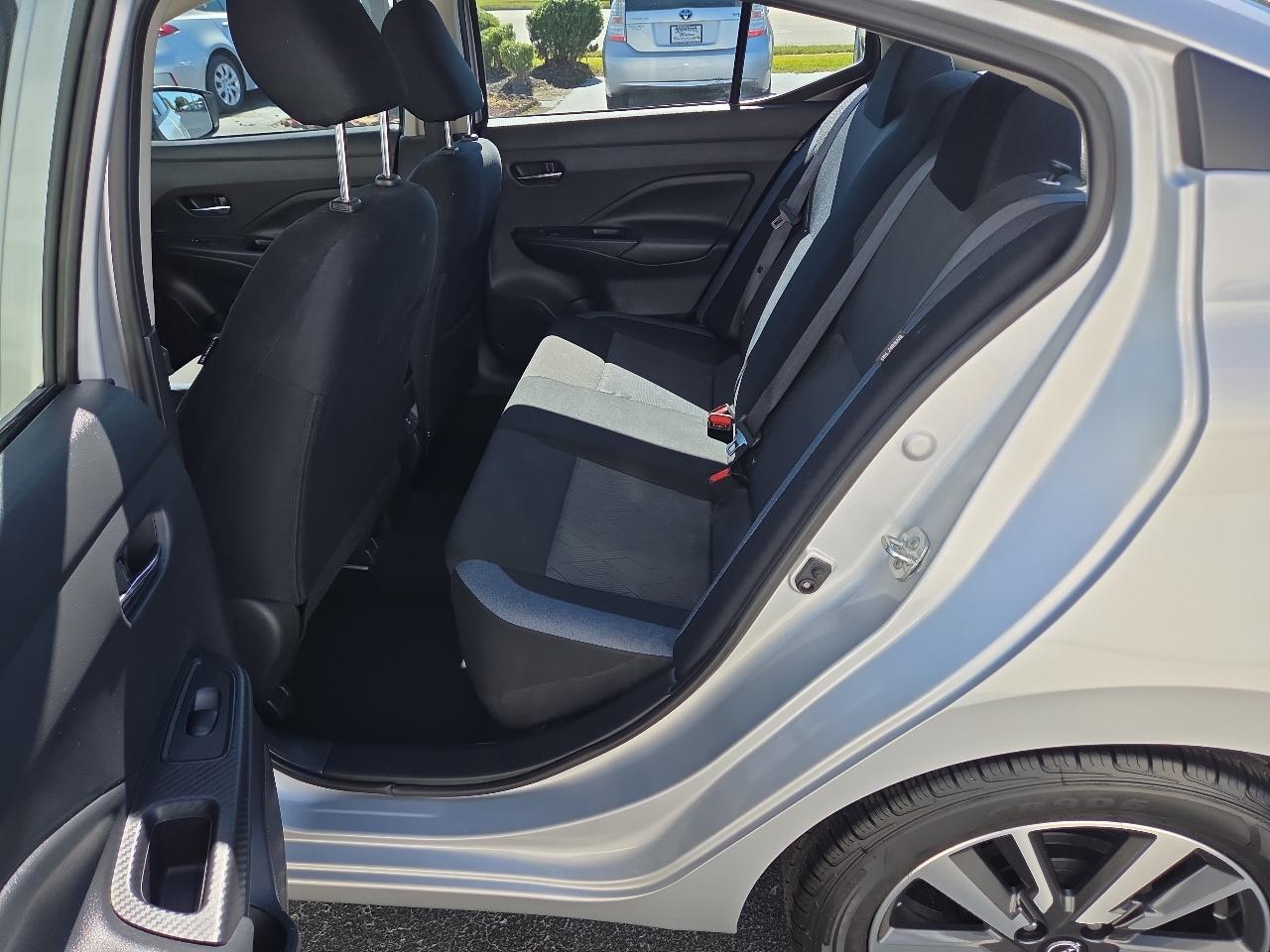 Nissan Versa SV CVT 2024