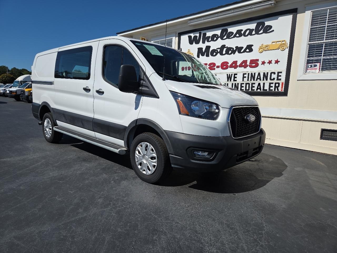 Ford Transit Cargo Van T-250 130" Low Rf 9070 GVWR RWD 2025