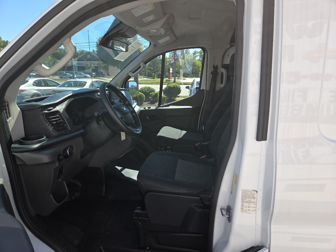 Ford Transit Cargo Van T-250 130" Low Rf 9070 GVWR RWD 2025
