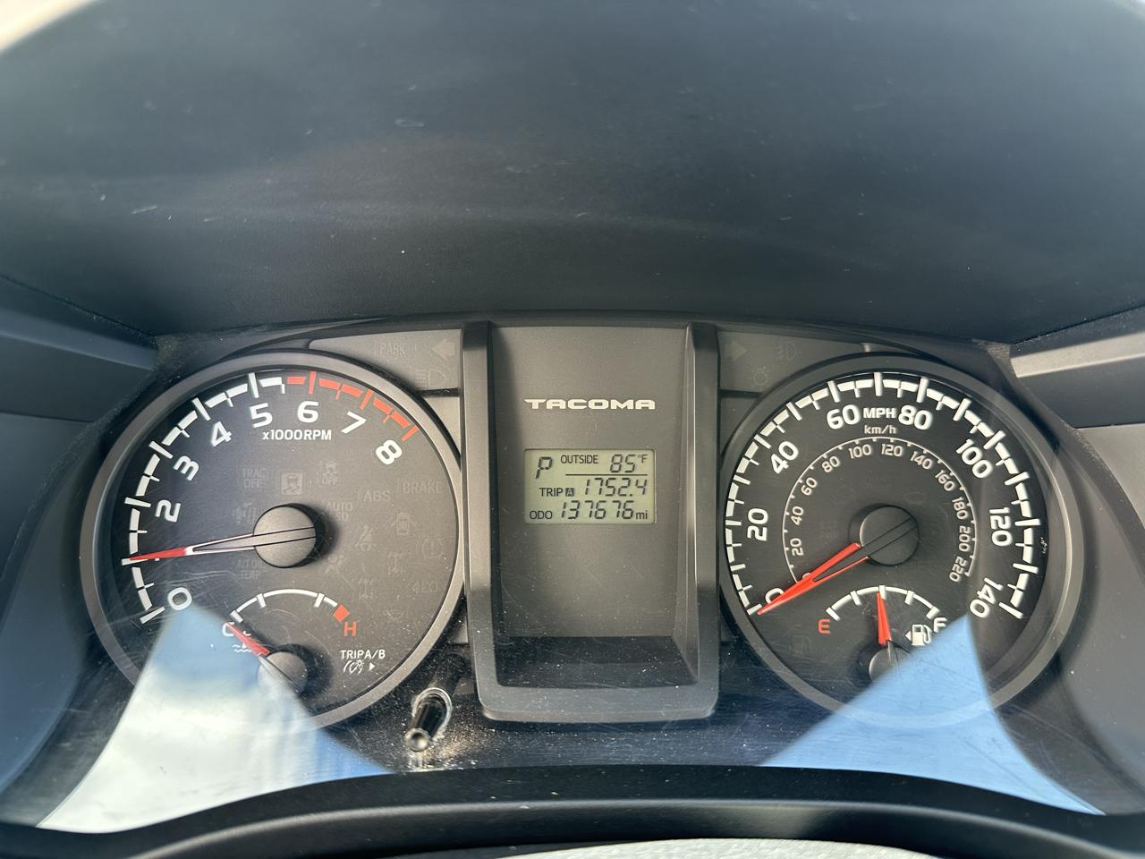 Toyota Tacoma 2WD Access Cab I4 AT SR5 (Natl) 2016