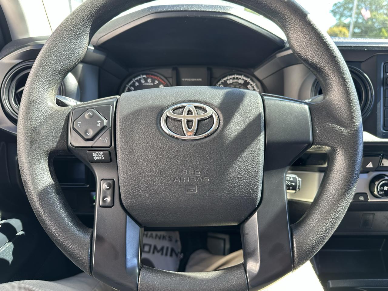Toyota Tacoma 2WD Access Cab I4 AT SR5 (Natl) 2016