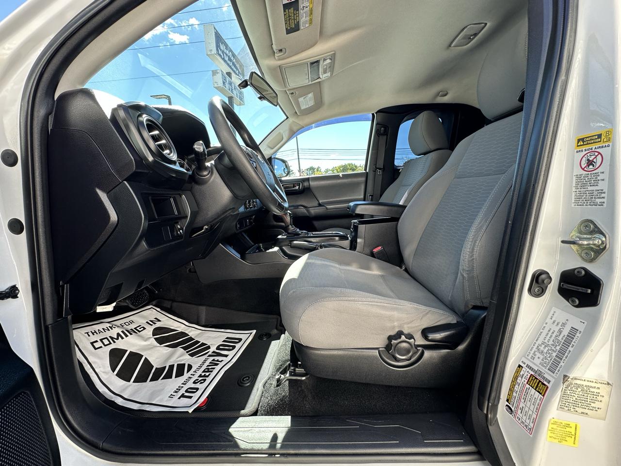 Toyota Tacoma 2WD Access Cab I4 AT SR5 (Natl) 2016