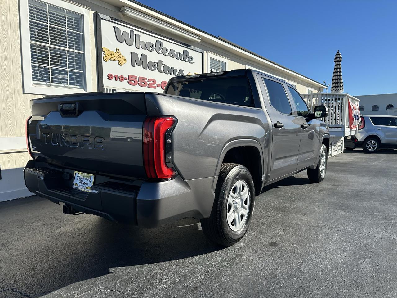 Toyota Tundra 2WD SR CrewMax 5.5' Bed (Natl) 2024