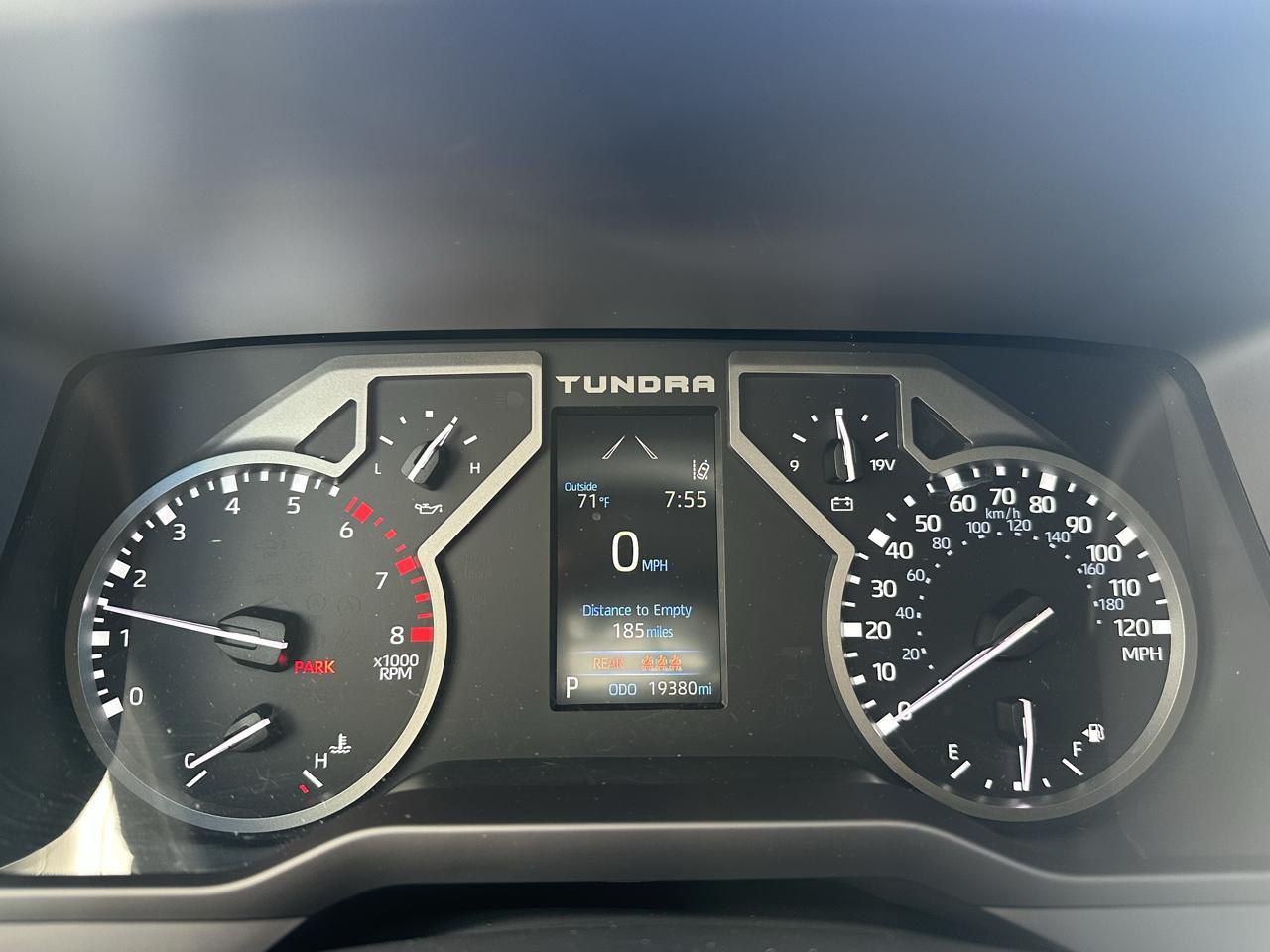 Toyota Tundra 2WD SR CrewMax 5.5' Bed (Natl) 2024