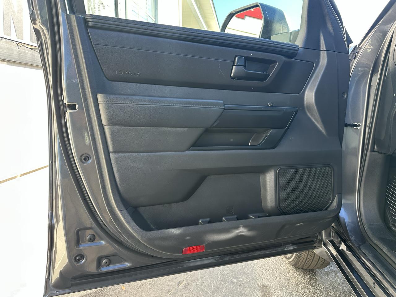 Toyota Tundra 2WD SR CrewMax 5.5' Bed (Natl) 2024