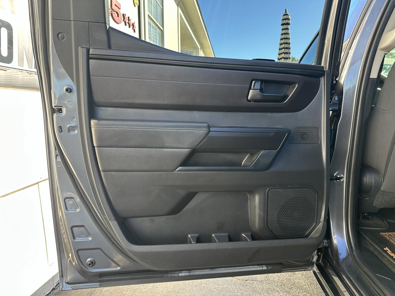Toyota Tundra 2WD SR CrewMax 5.5' Bed (Natl) 2024