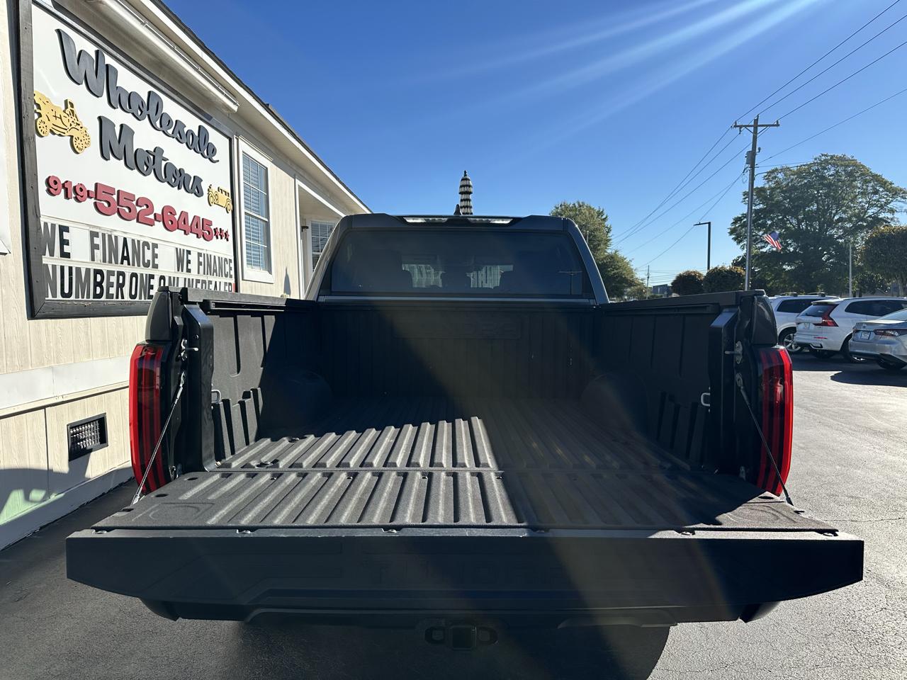 Toyota Tundra 2WD SR CrewMax 5.5' Bed (Natl) 2024