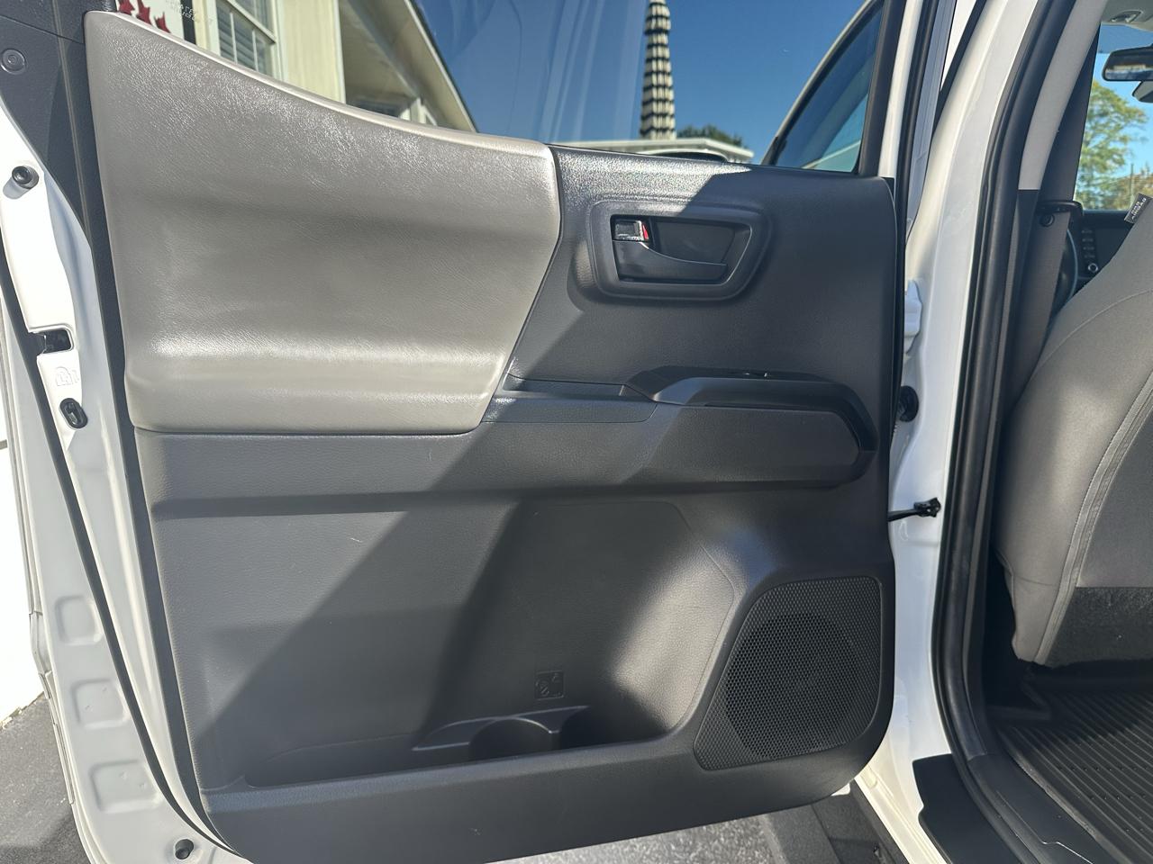 Toyota Tacoma 4WD TRD Off Road Double Cab 5' Bed V6 MT (Natl) 2022