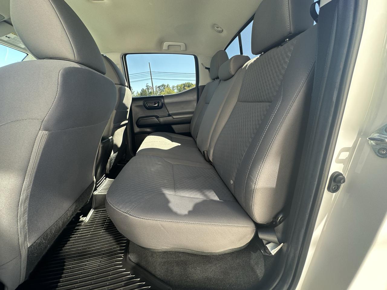 Toyota Tacoma 4WD TRD Off Road Double Cab 5' Bed V6 MT (Natl) 2022