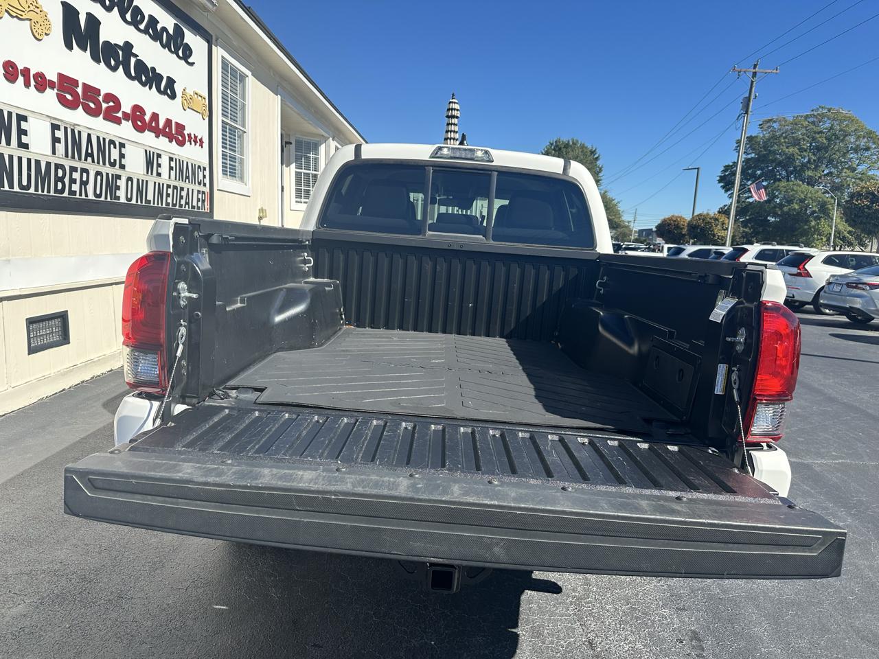 Toyota Tacoma 4WD TRD Off Road Double Cab 5' Bed V6 MT (Natl) 2022