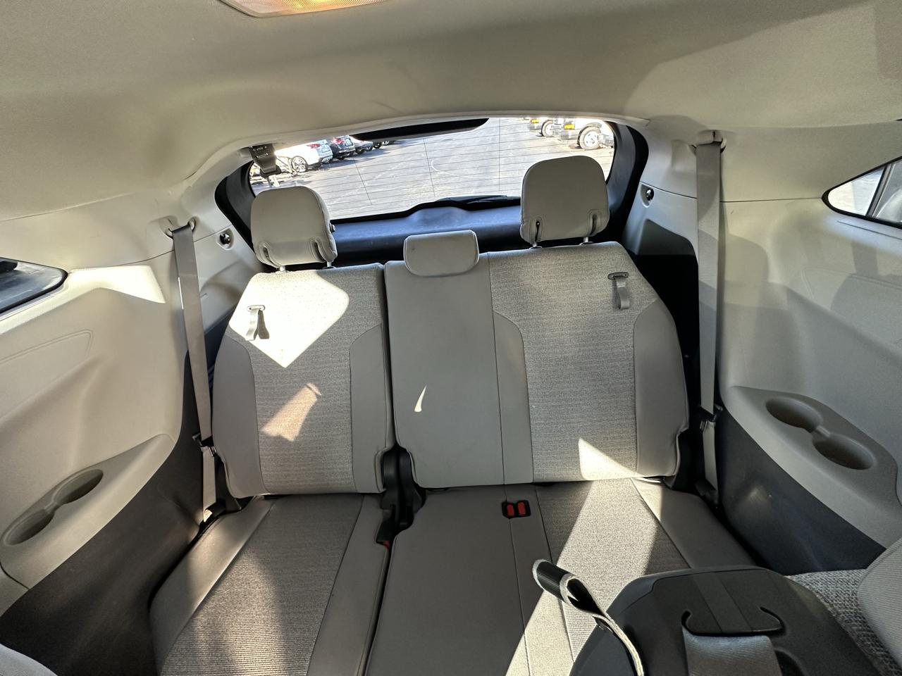 Toyota Sienna LE FWD 8-Passenger (Natl) 2022