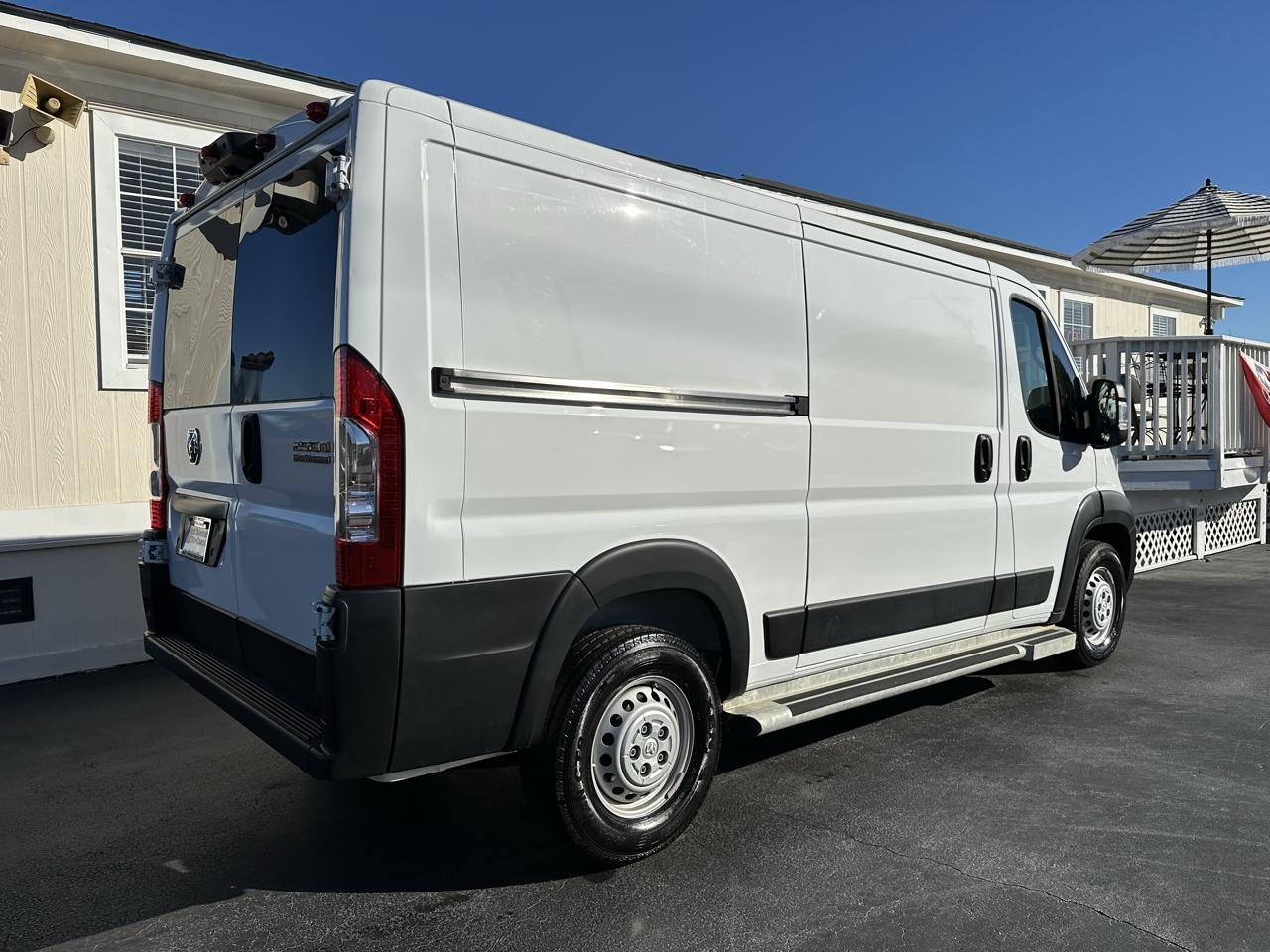 RAM ProMaster Cargo Van Tradesman 2500 Low Roof 136" WB w/Pass Seat 2025