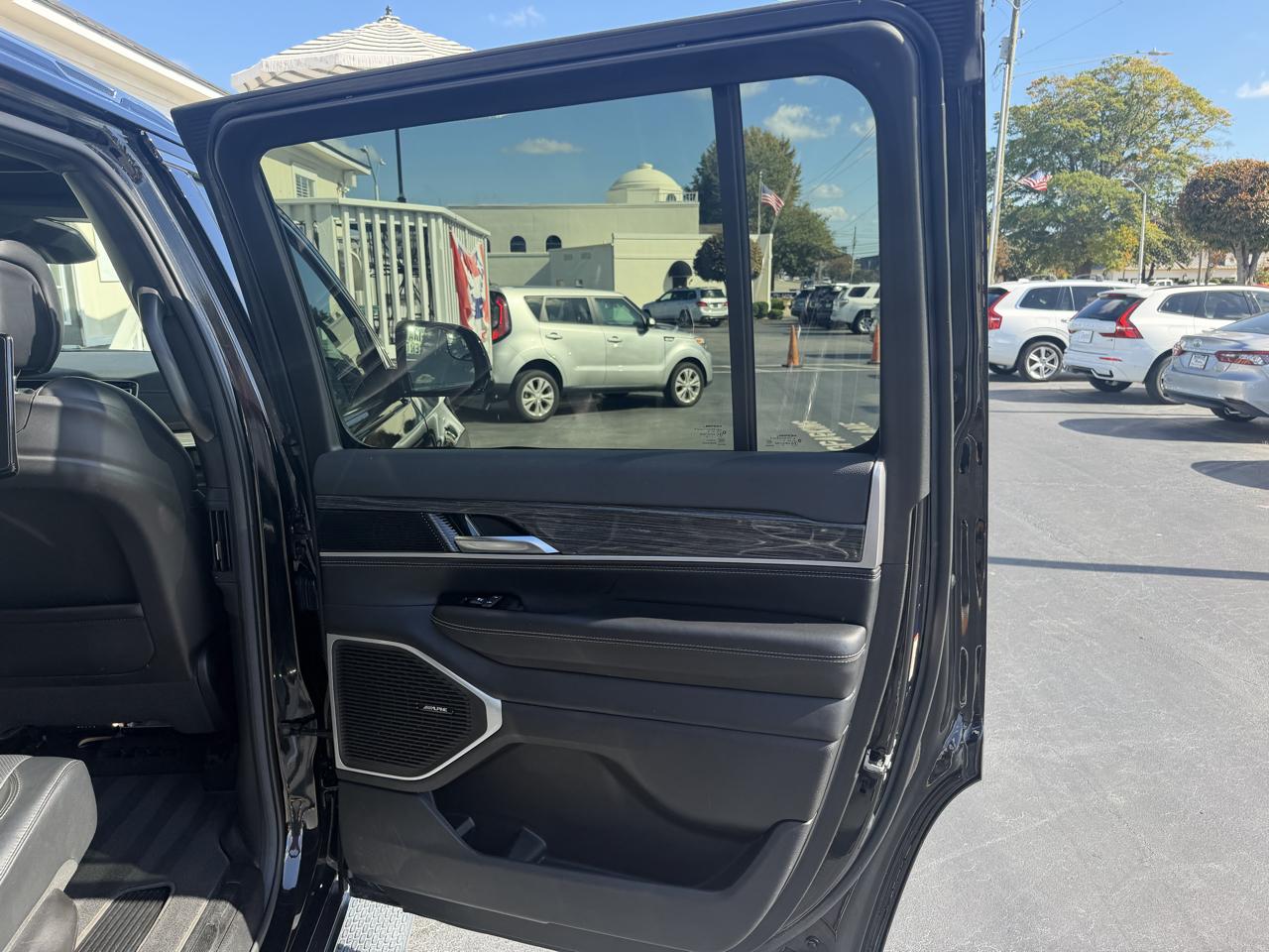 Jeep Wagoneer Series II 4x2 2022