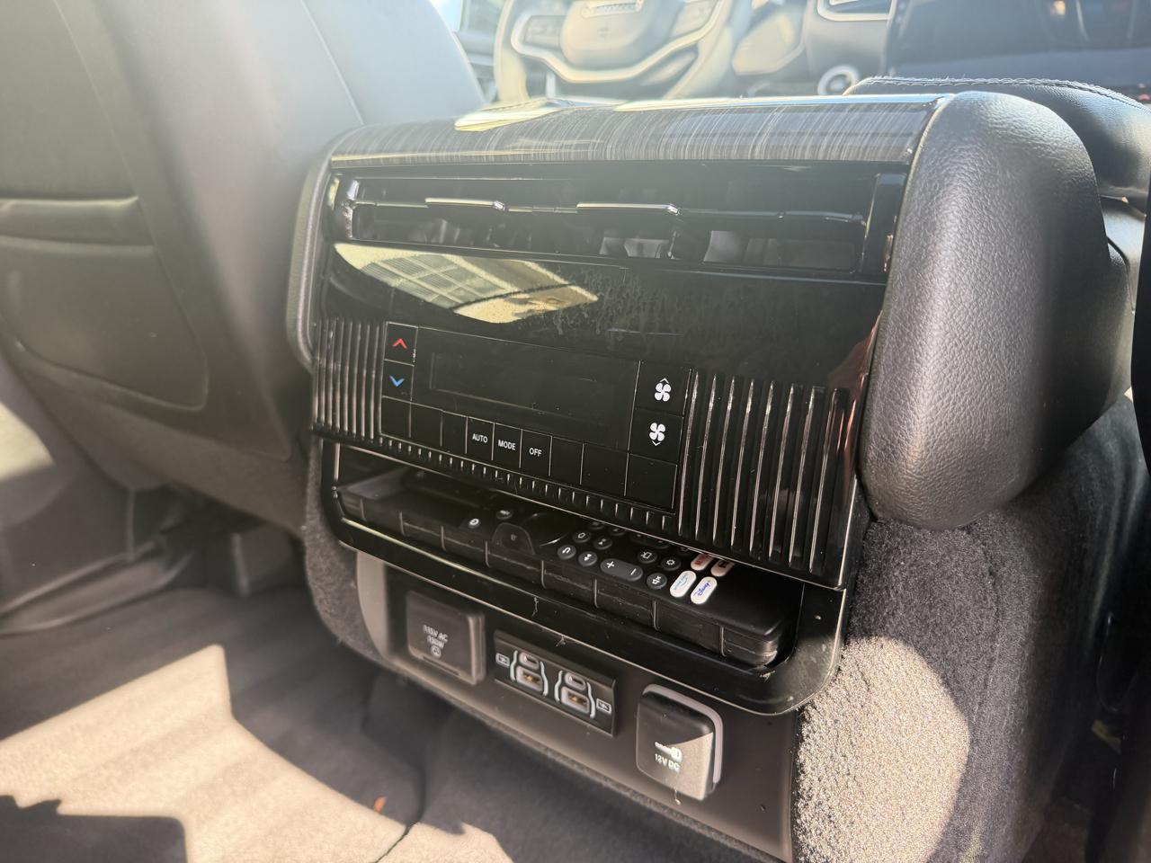 Jeep Wagoneer Series II 4x2 2022