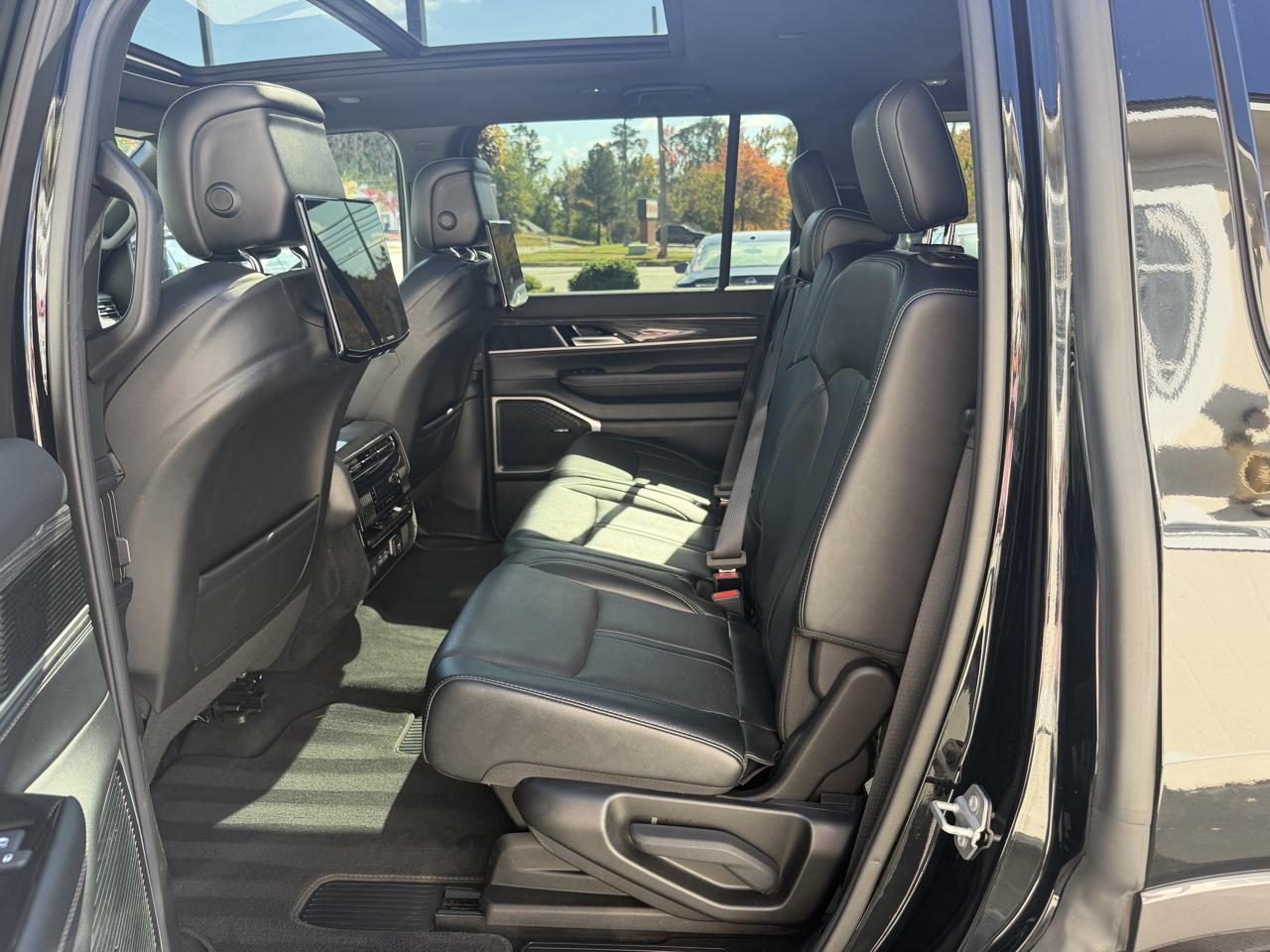 Jeep Wagoneer Series II 4x2 2022