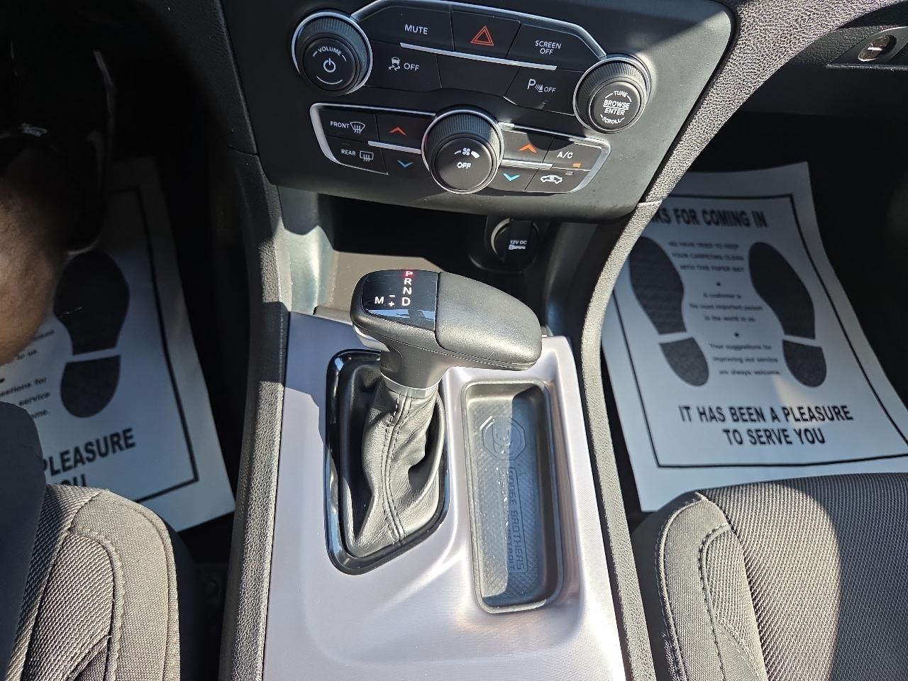 Dodge Charger SXT RWD 2019