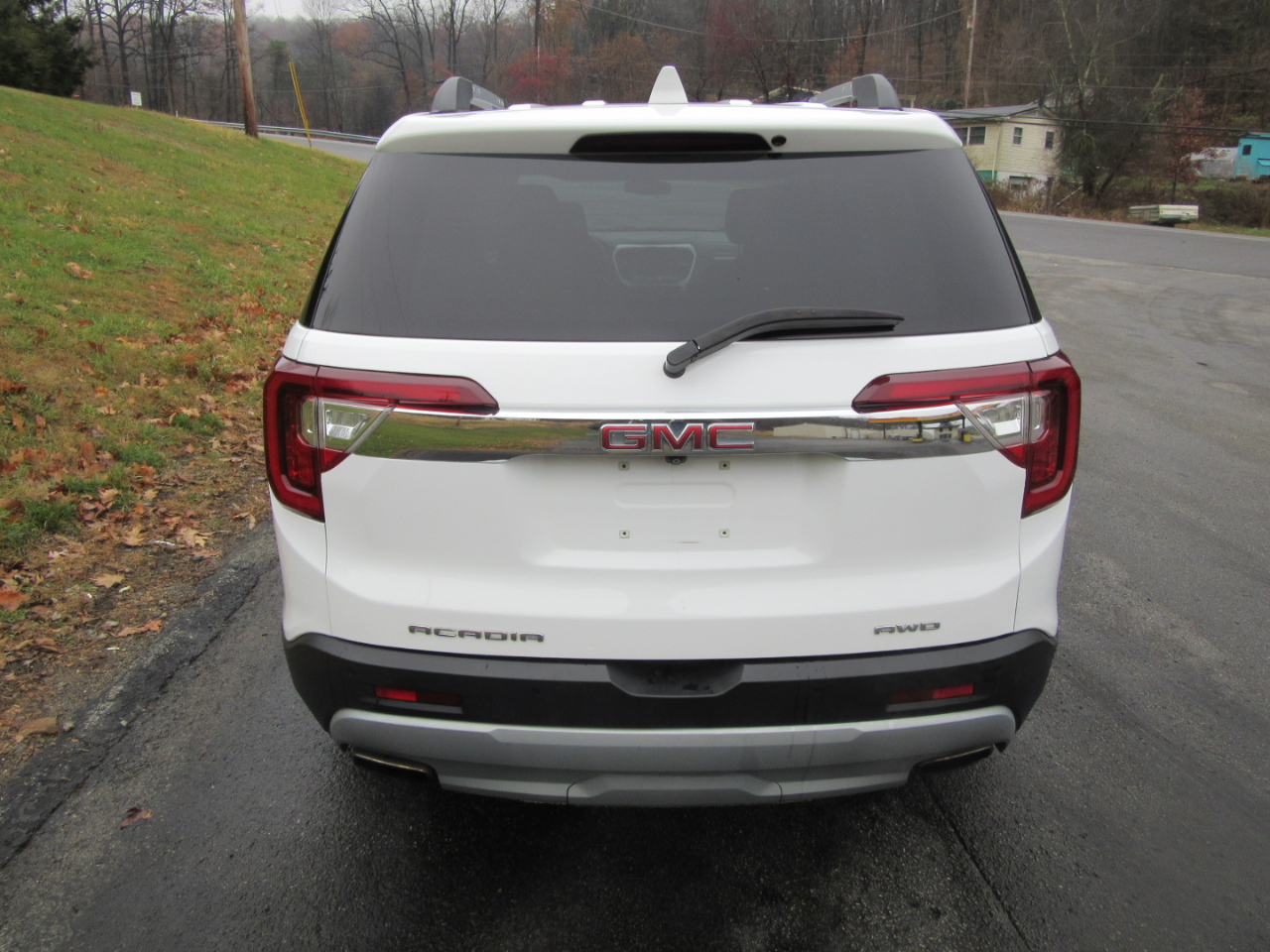 2020 Gmc Acadia SLE photo 4