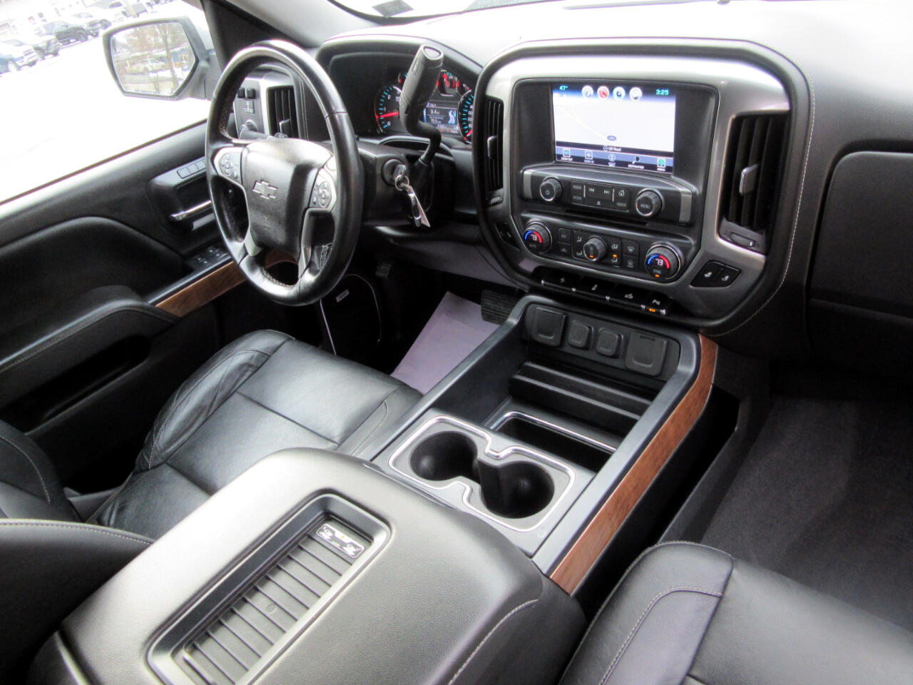 Chevrolet Silverado 1500 LTZ Crew Cab 4WD 2018