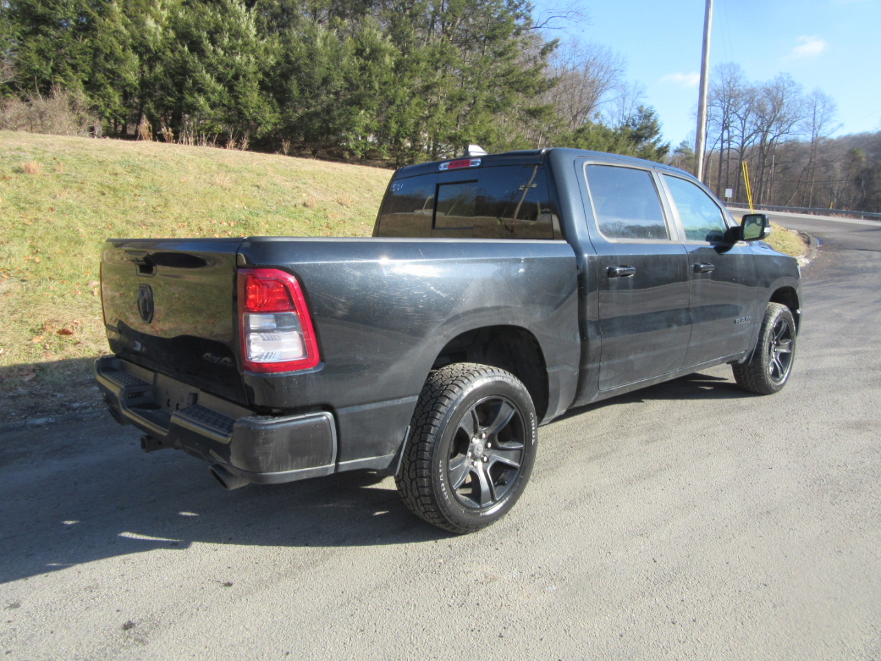 RAM 1500 Big Horn Crew Cab SWB 4WD 2020
