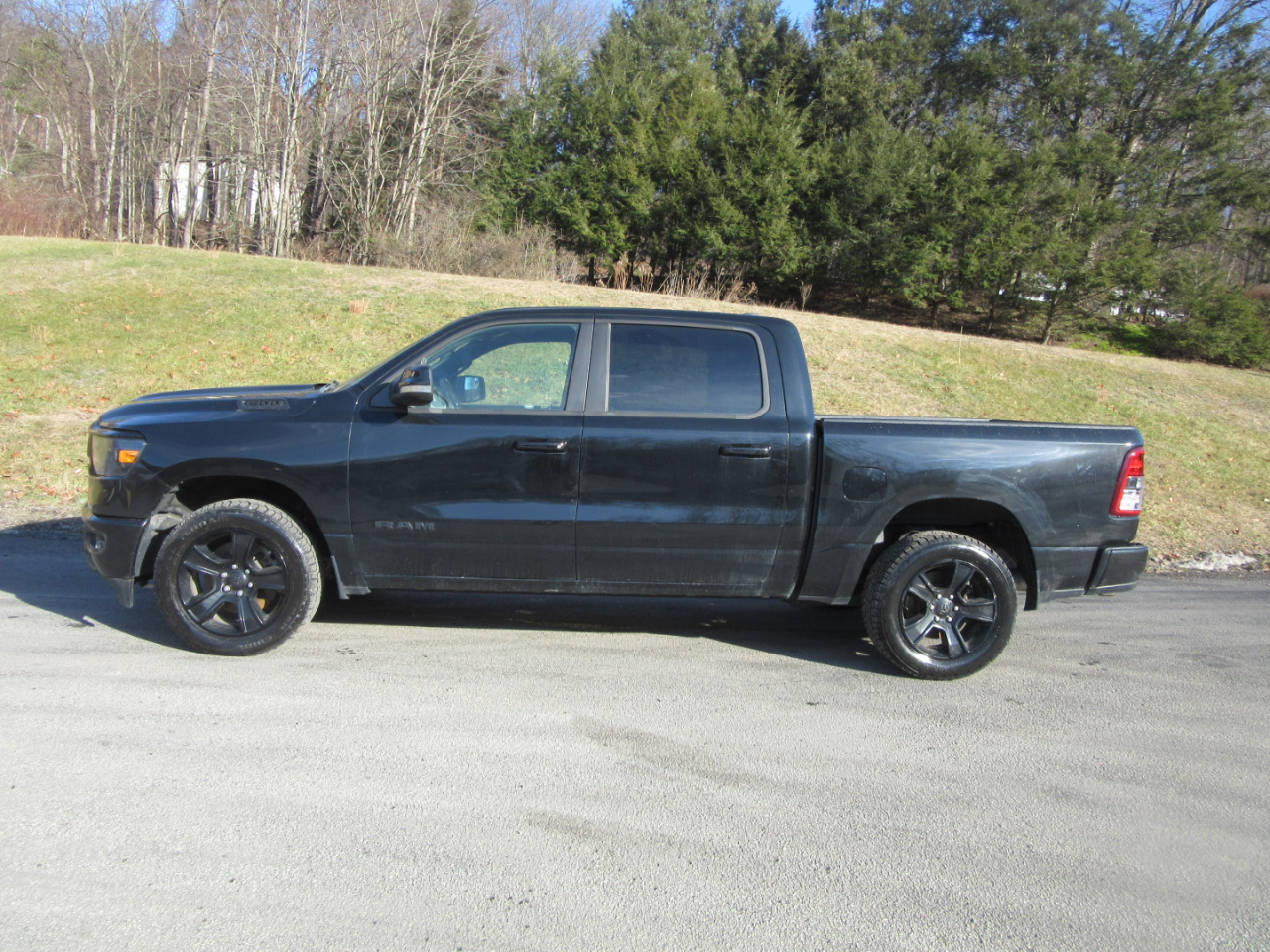 RAM 1500 Big Horn Crew Cab SWB 4WD 2020