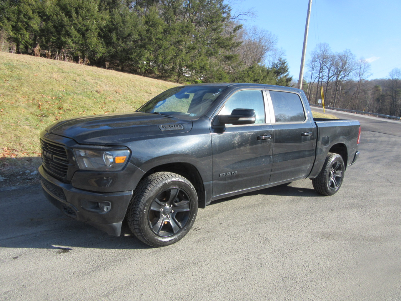 RAM 1500 Big Horn Crew Cab SWB 4WD 2020