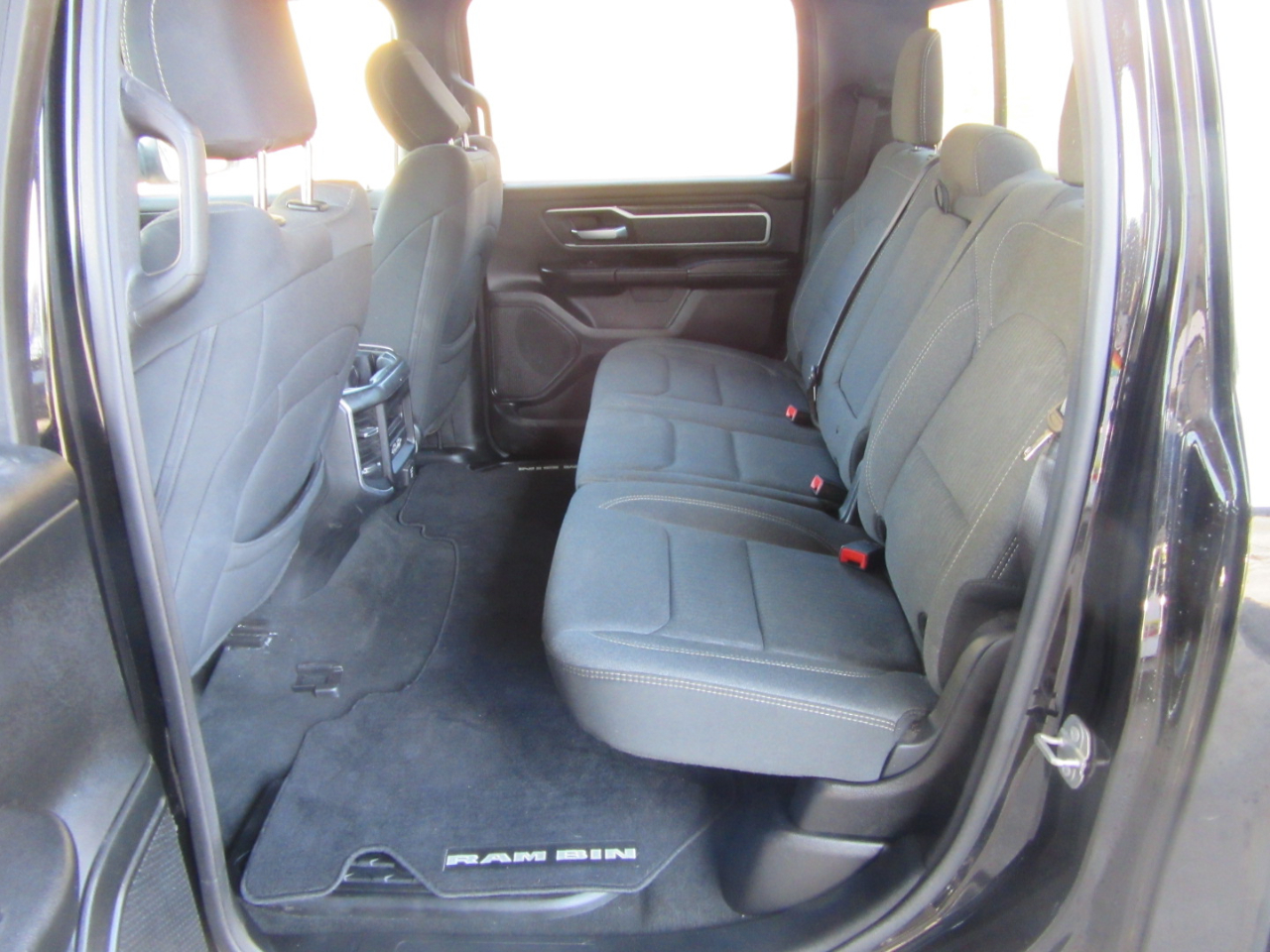 RAM 1500 Big Horn Crew Cab SWB 4WD 2020