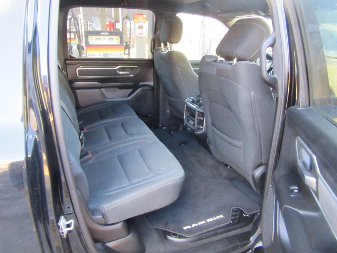 RAM 1500 Big Horn Crew Cab SWB 4WD 2020