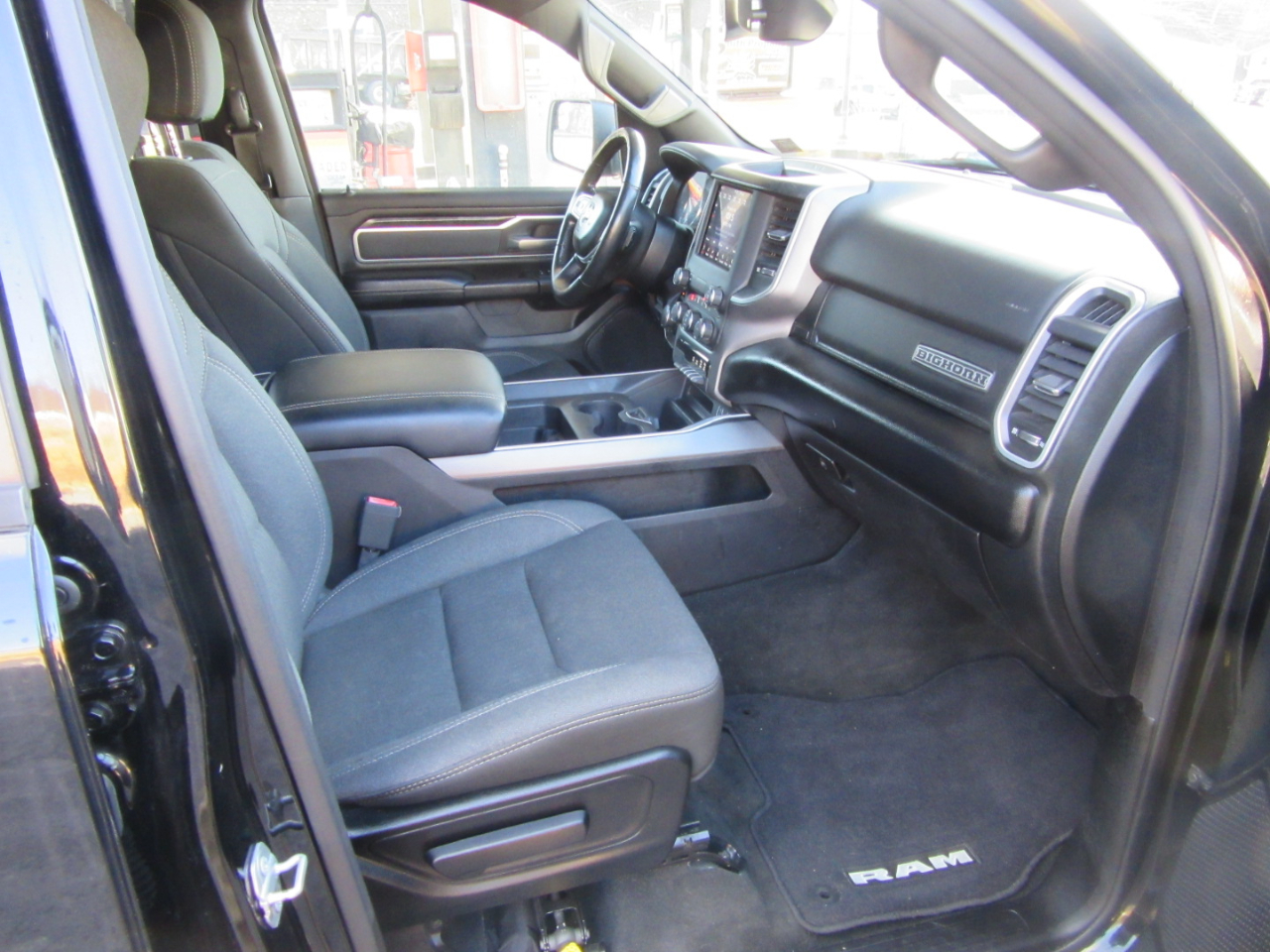 RAM 1500 Big Horn Crew Cab SWB 4WD 2020