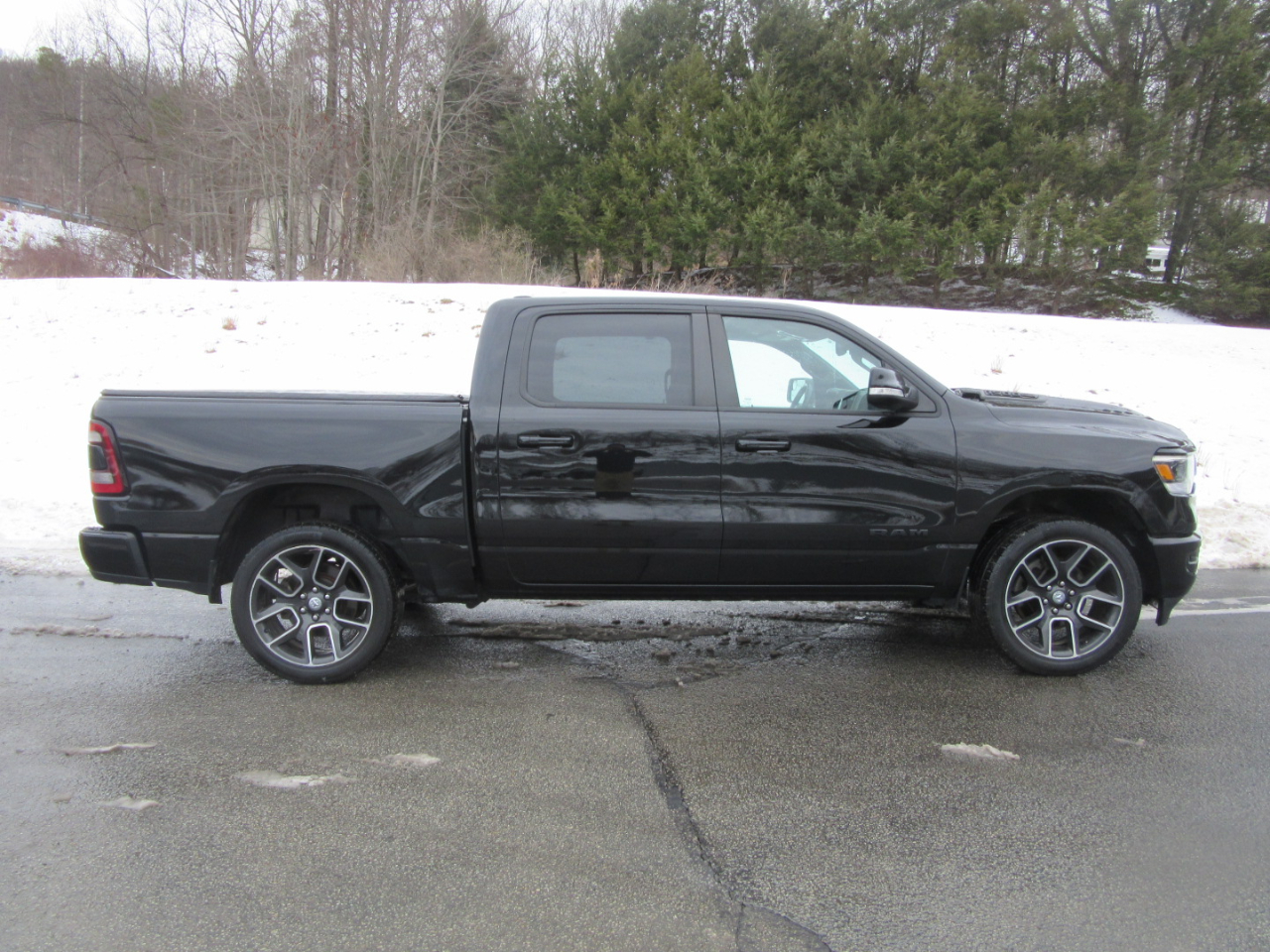 RAM 1500 Sport Crew Cab 4WD 2019
