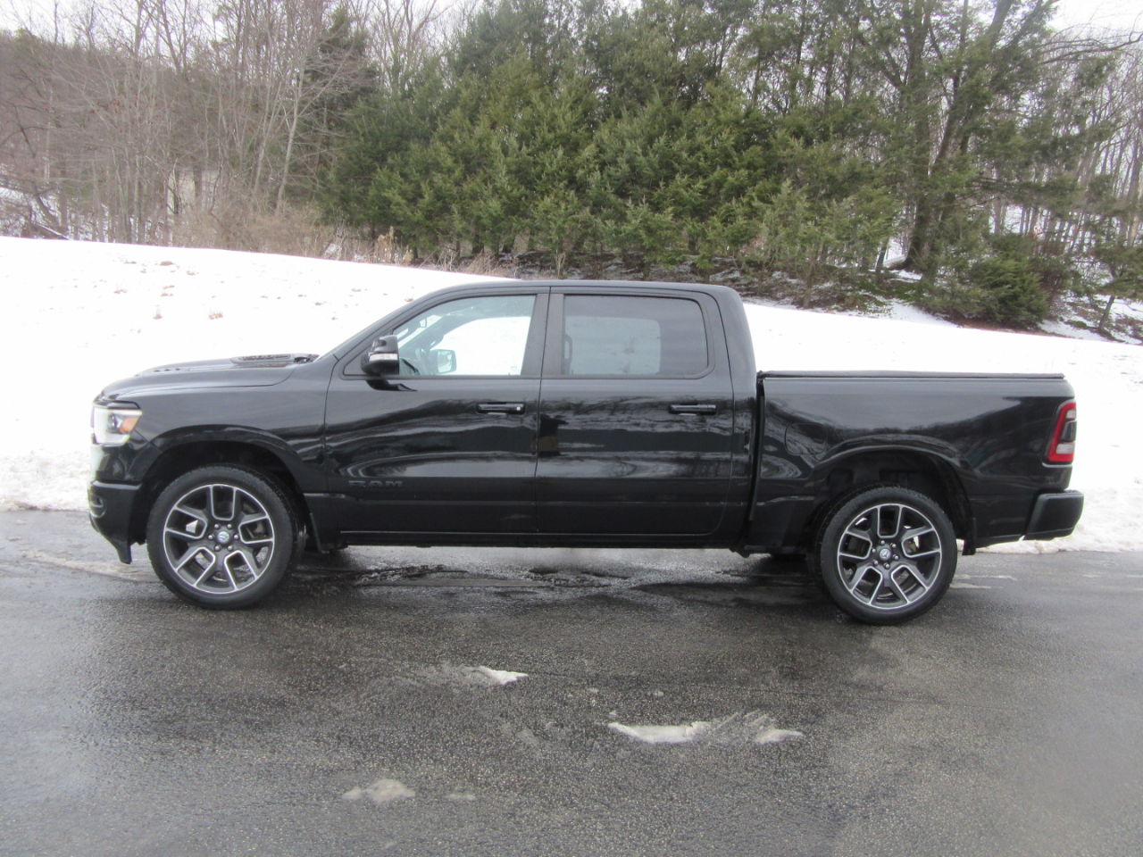 RAM 1500 Sport Crew Cab 4WD 2019