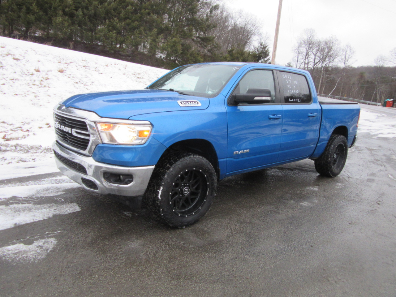 RAM 1500 Big Horn Crew Cab SWB 4WD 2022